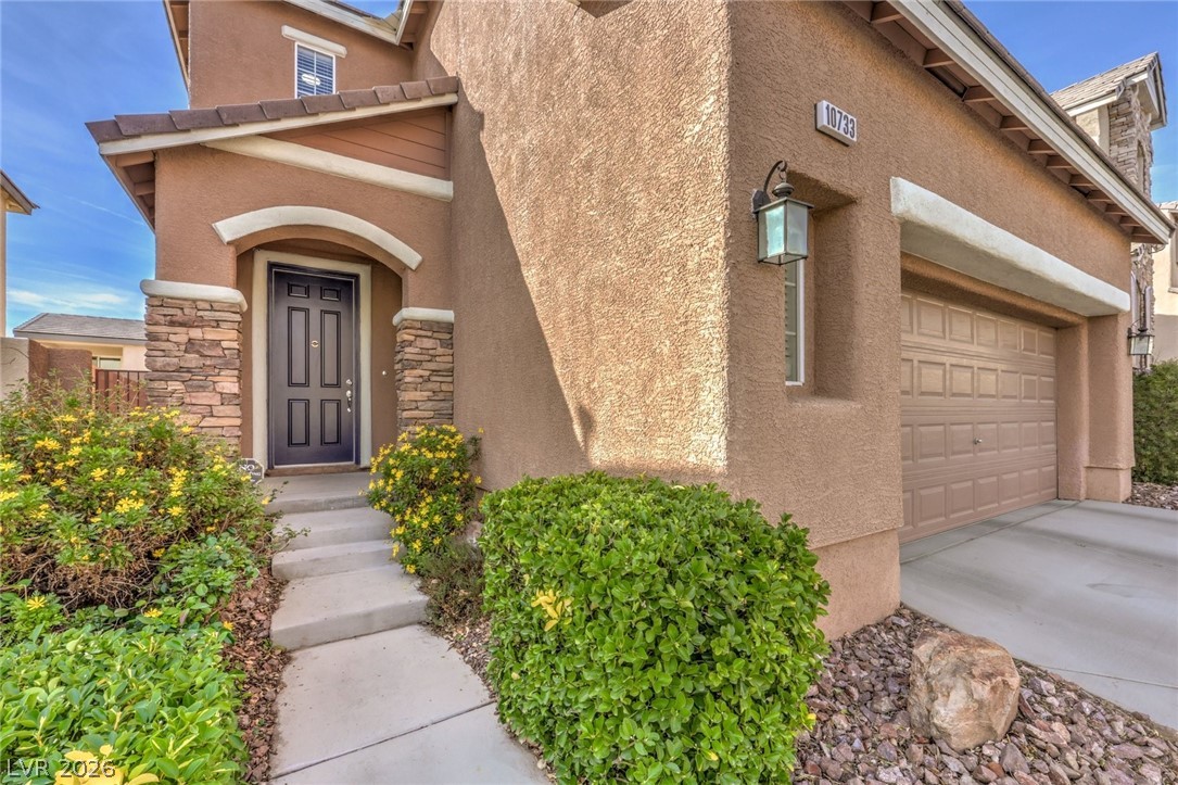 10733 Leatherstocking Avenue