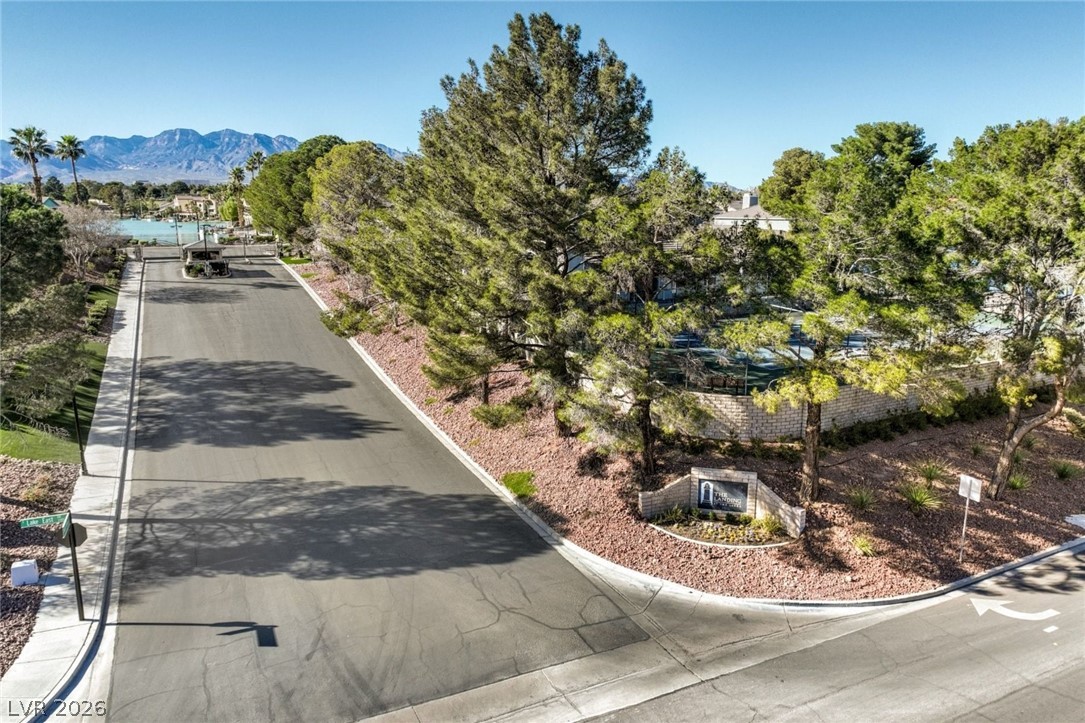 3065 Yankee Clipper Drive