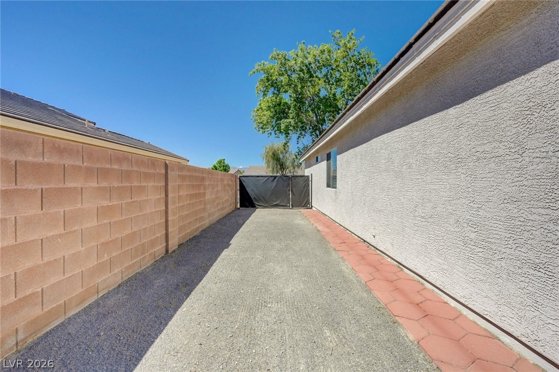 7494 Peaceful Brook Street