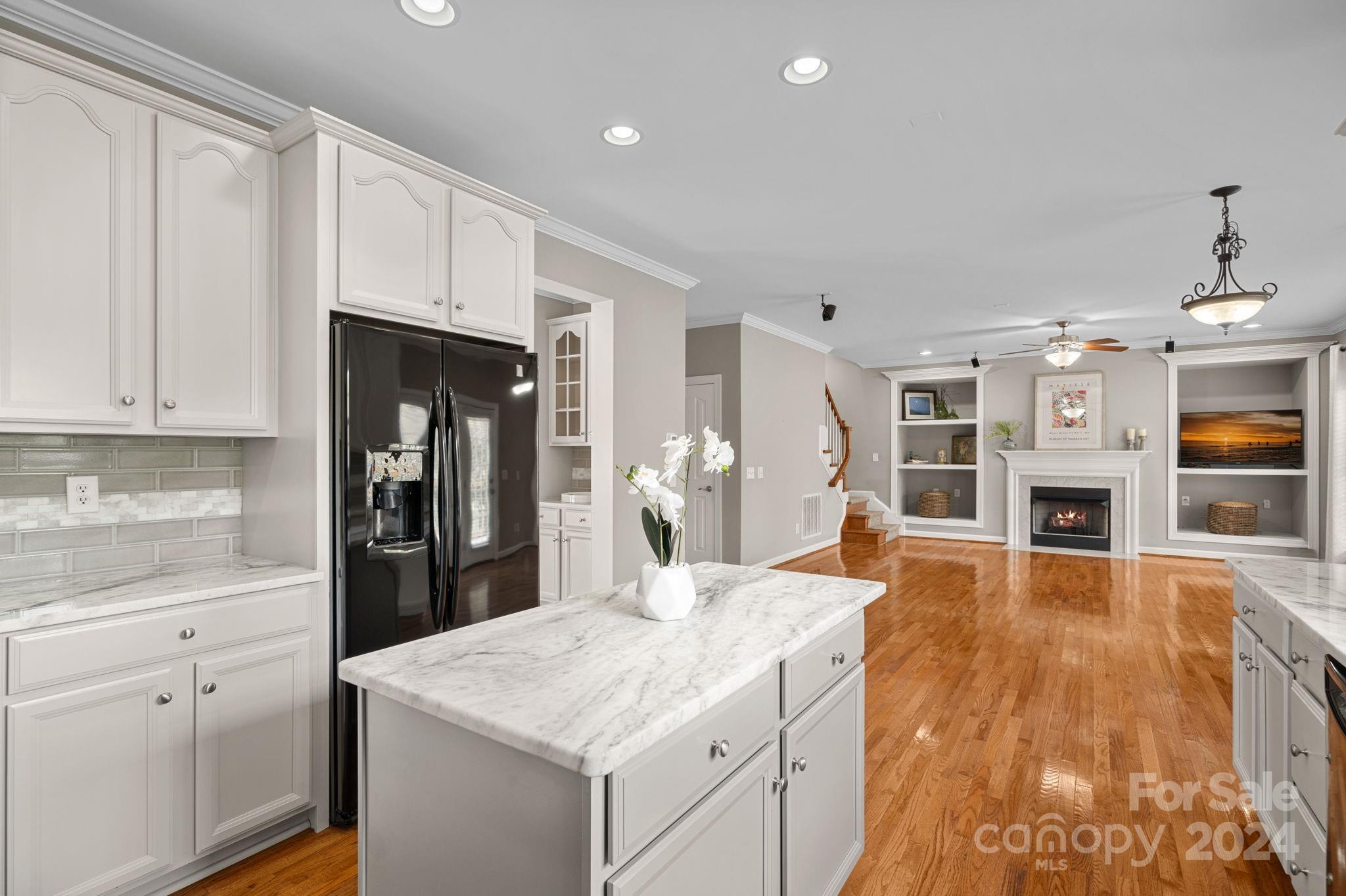 5833 Snapdragon Lane