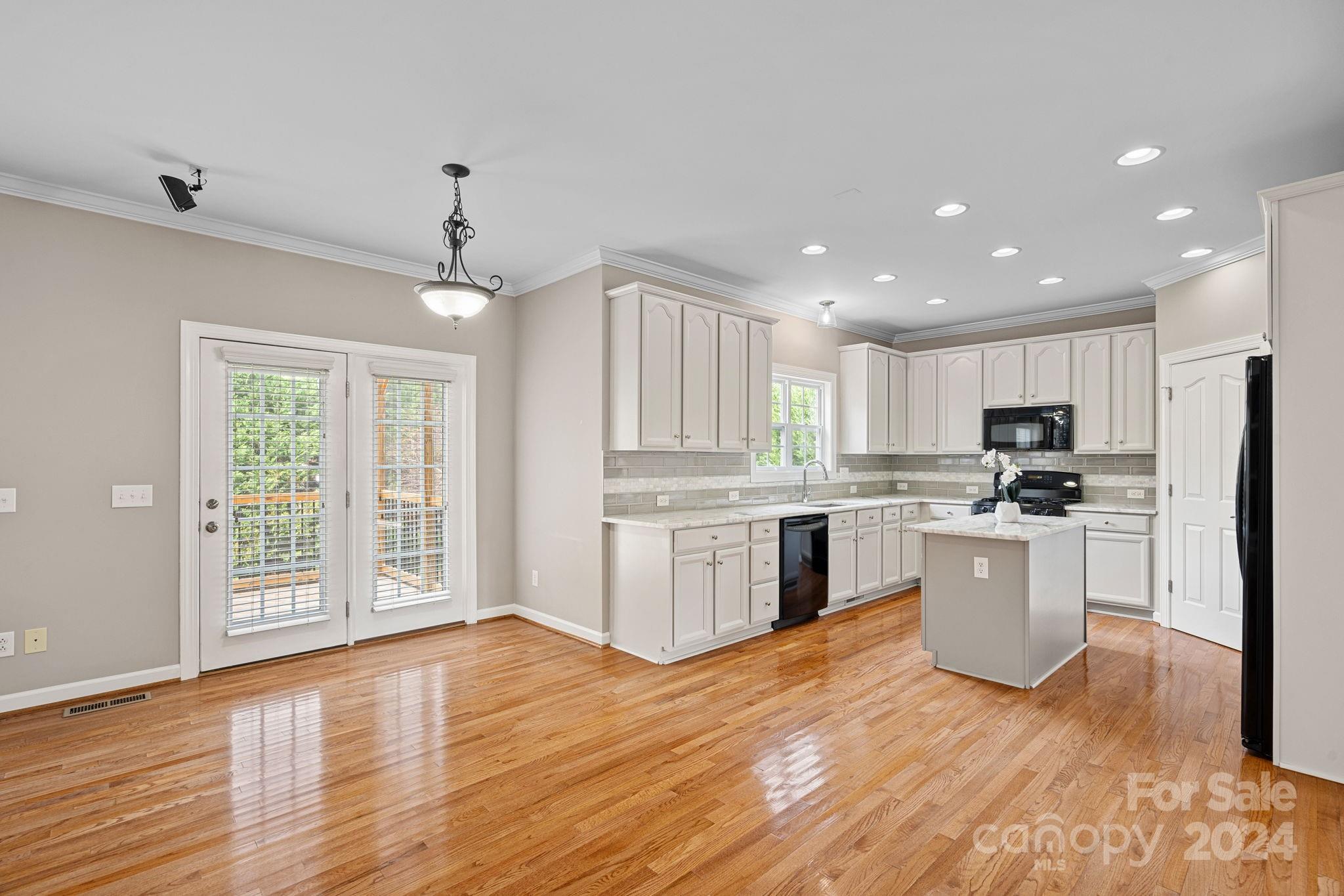 5833 Snapdragon Lane