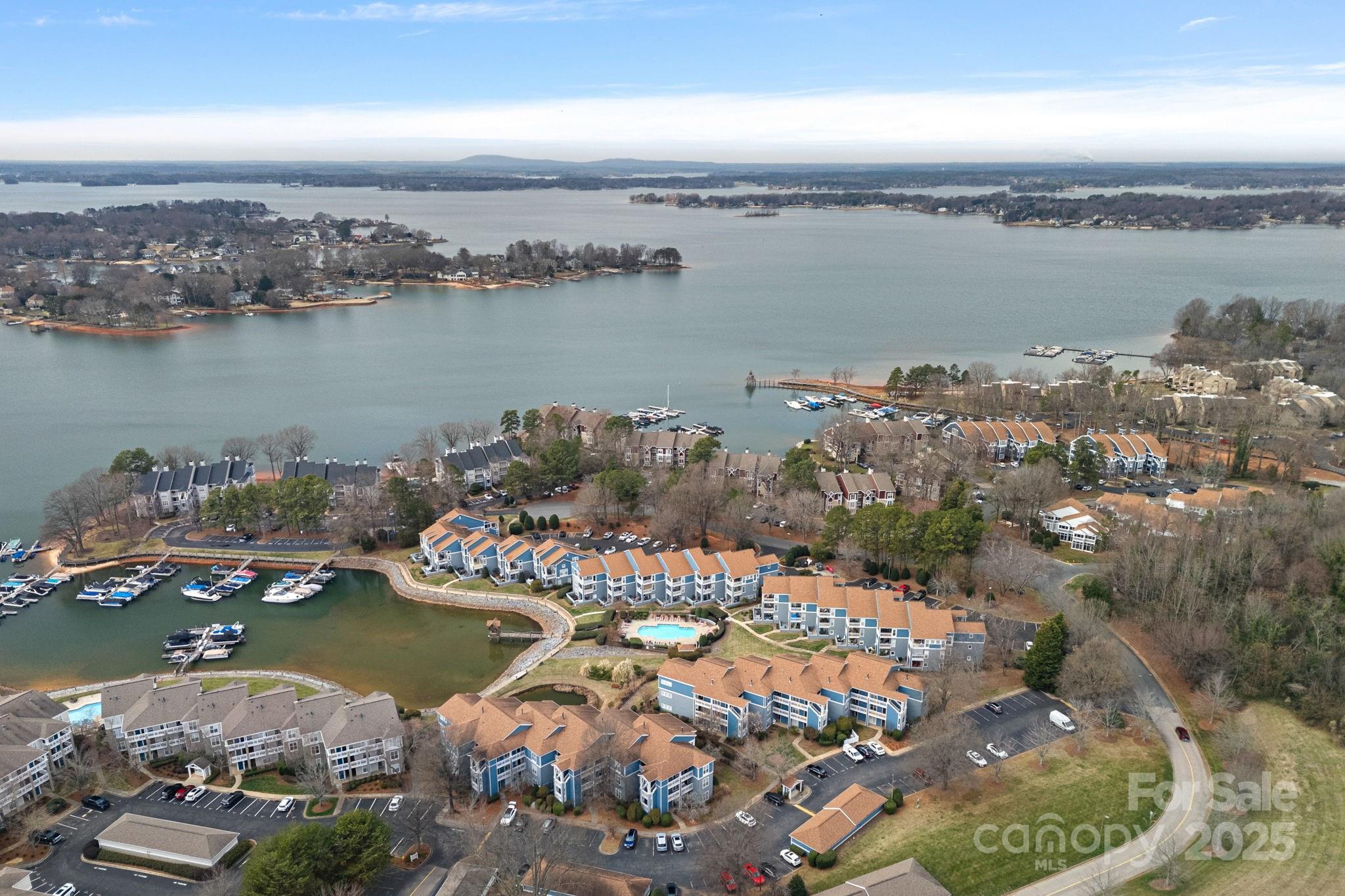 1015 Southwest Drive Unit: 1015