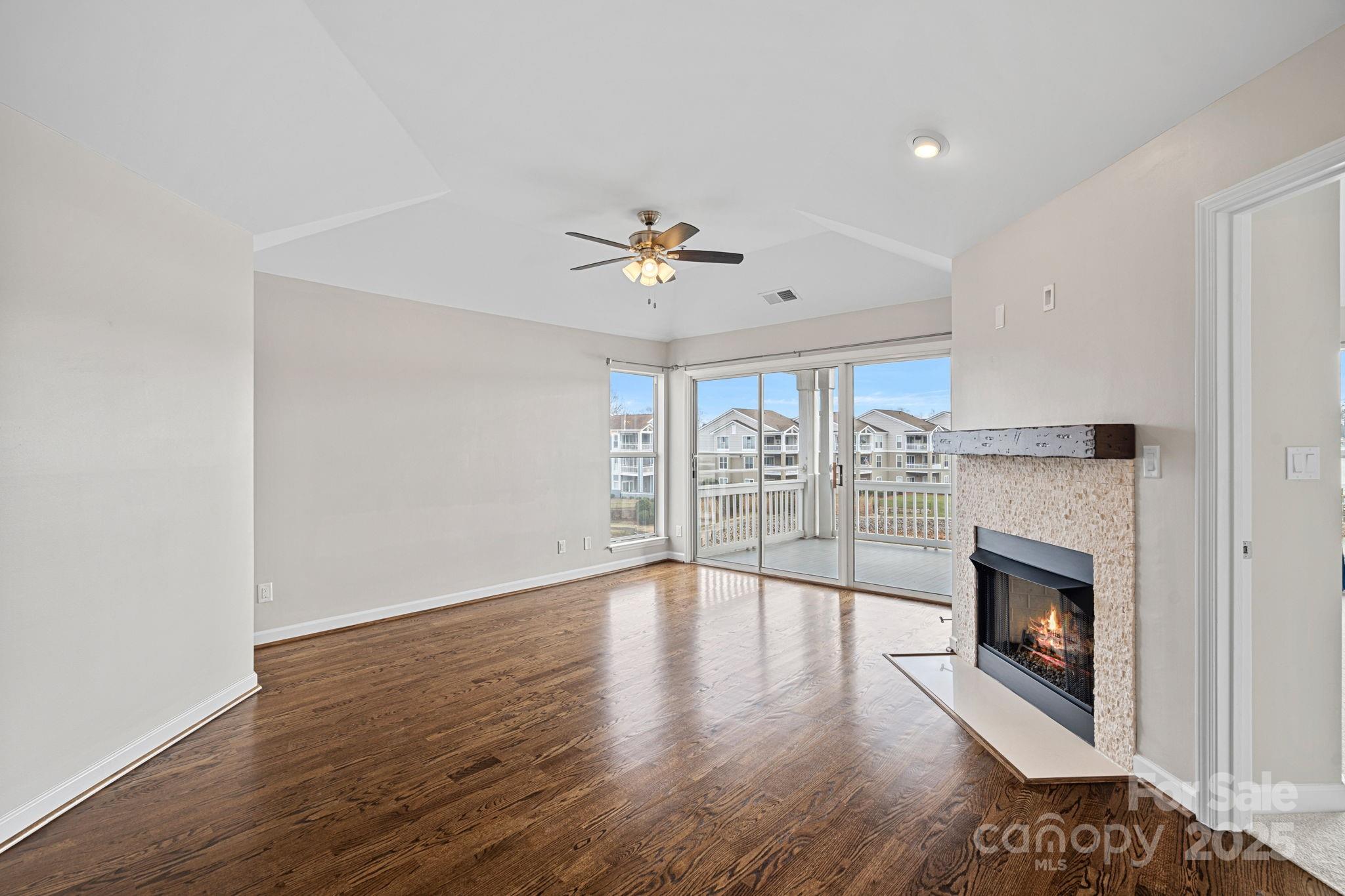 1015 Southwest Drive Unit: 1015