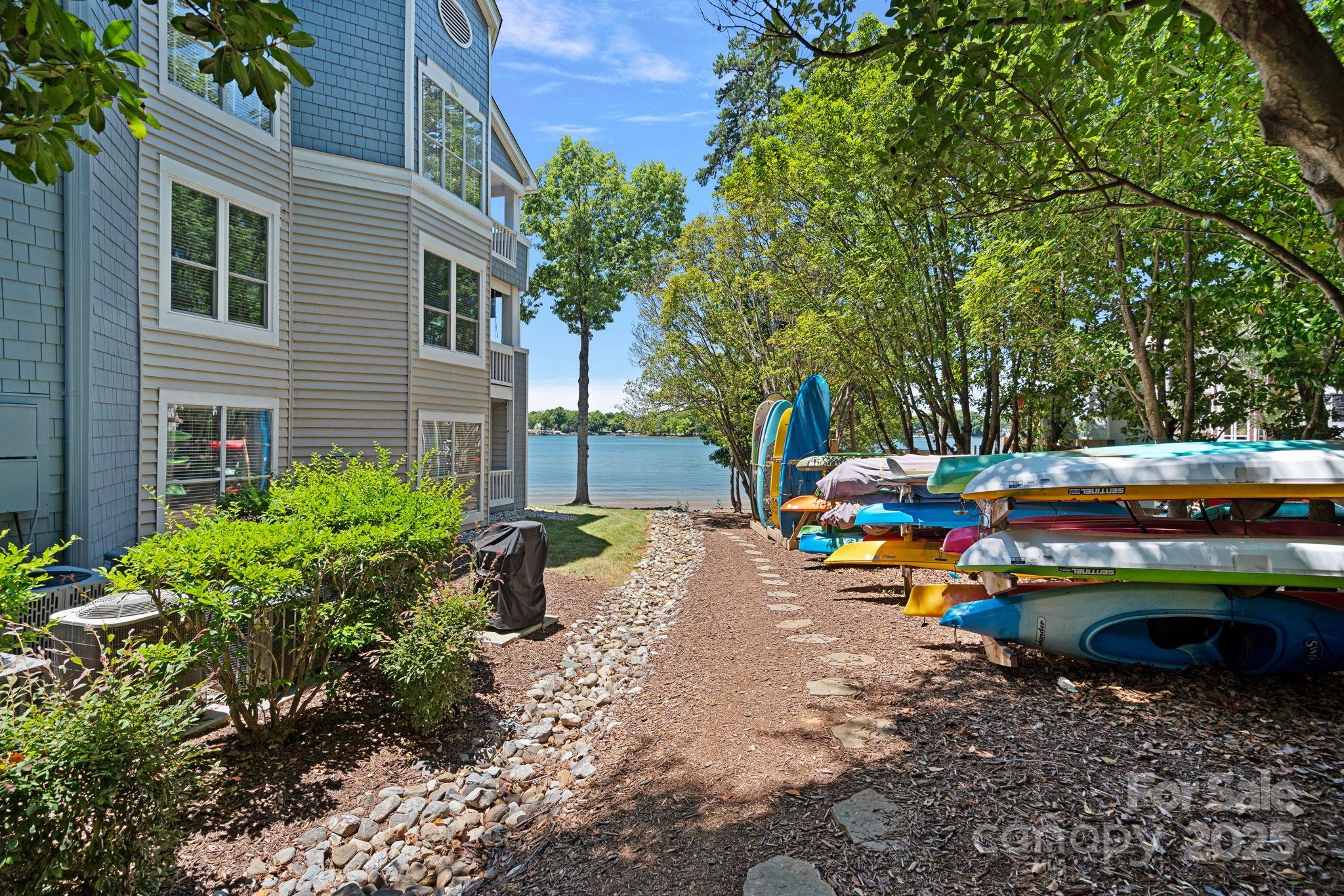 1015 Southwest Drive Unit: 1015