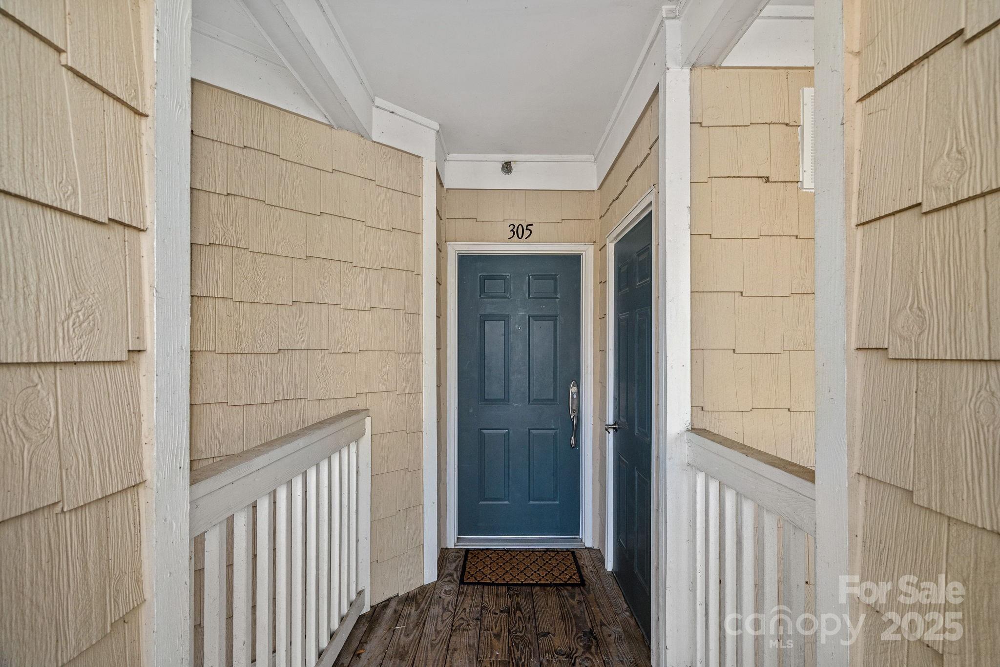 18742 Nautical Drive Unit: 305