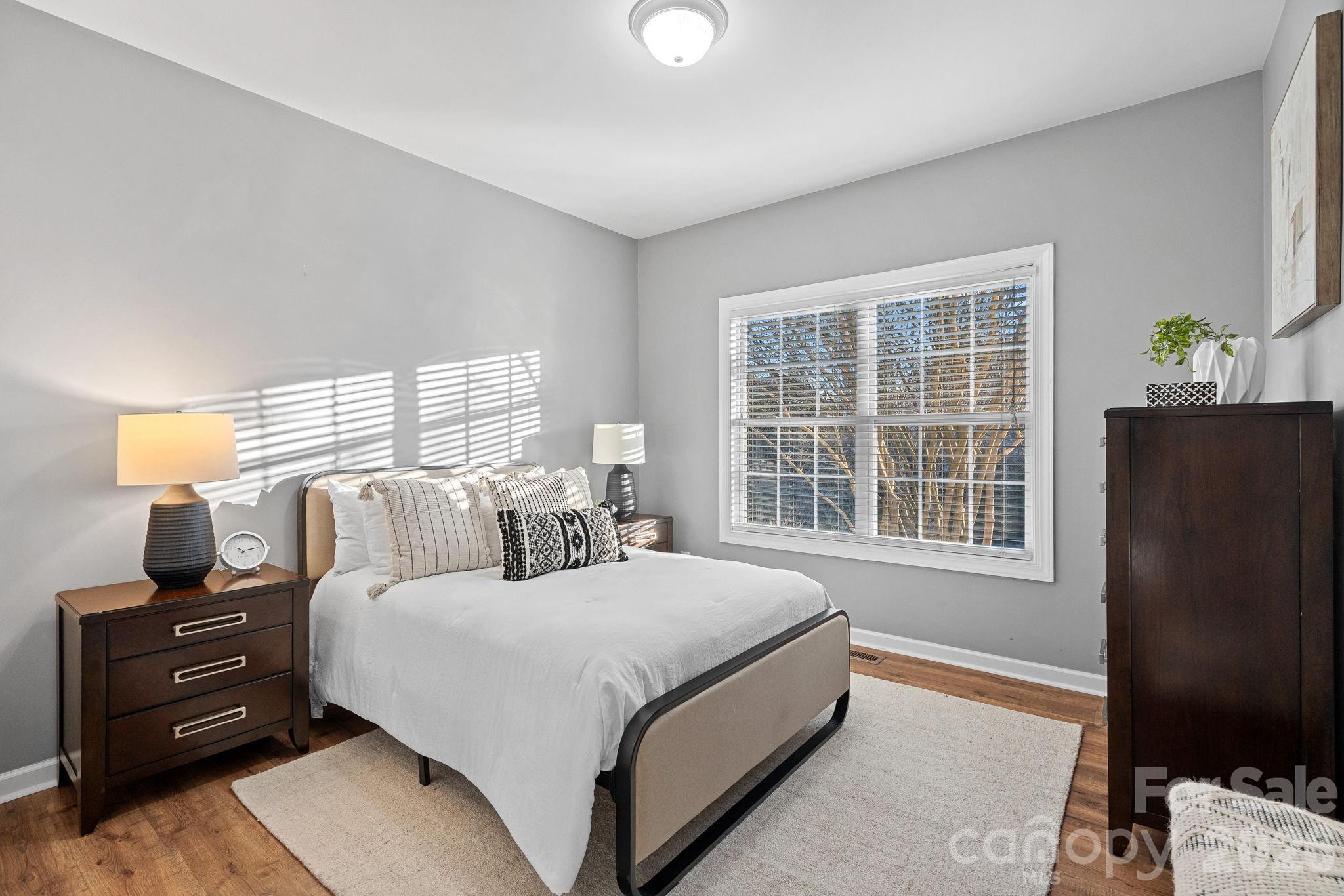 7736 Horseshoe Creek Drive