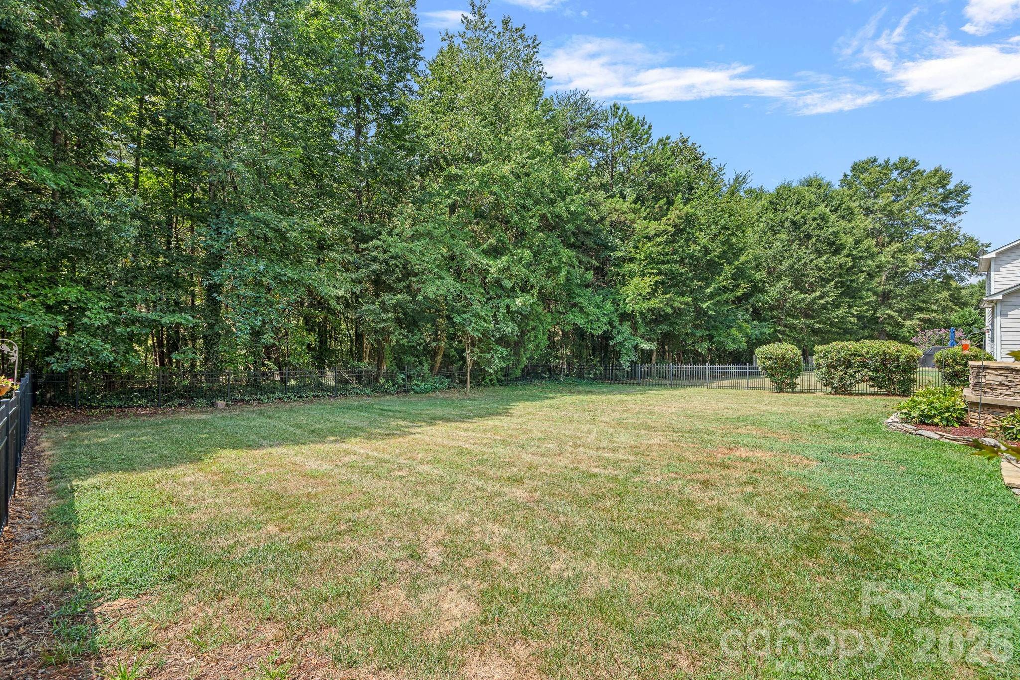 123 Hedgewood Drive