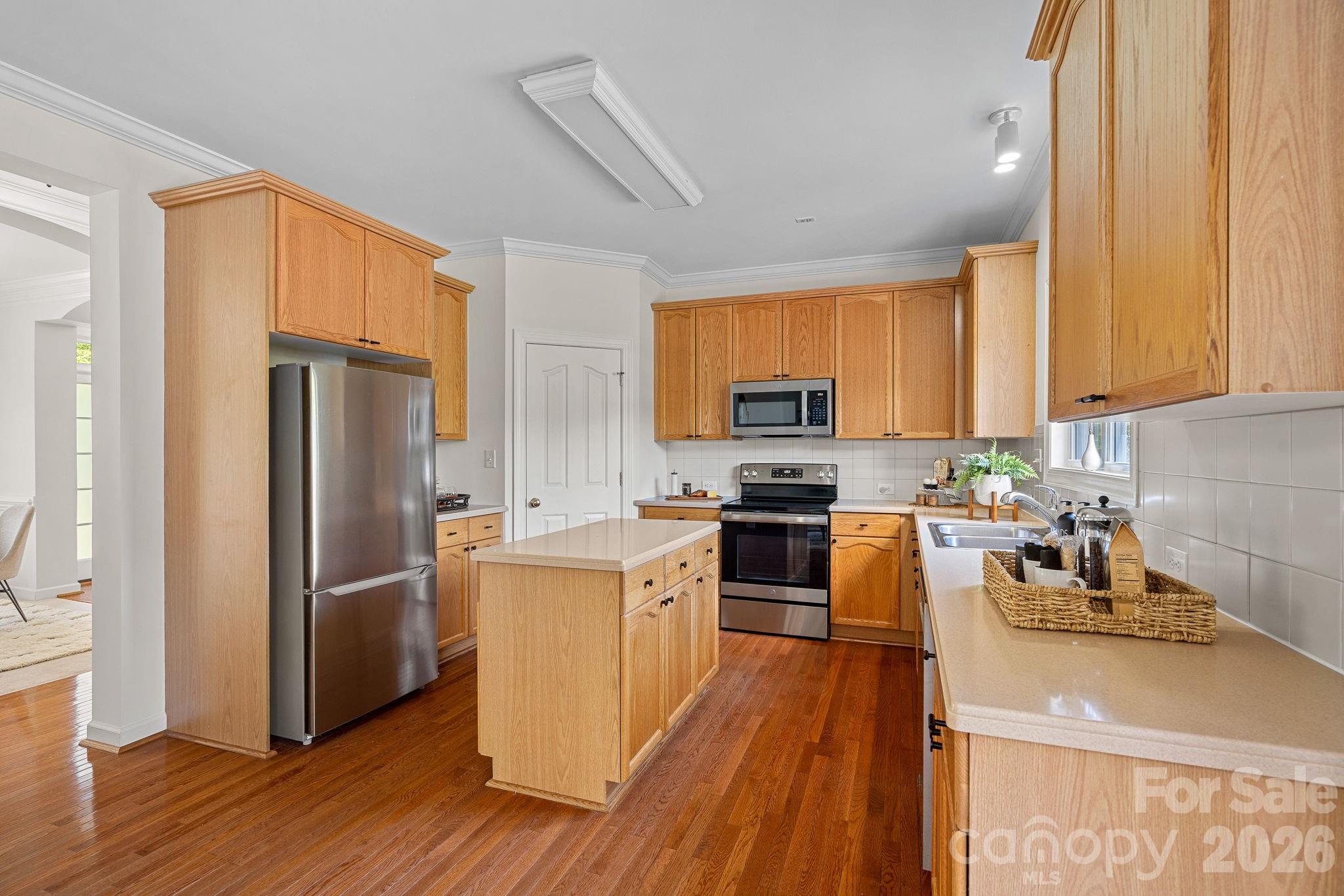 7832 Horseshoe Creek Drive