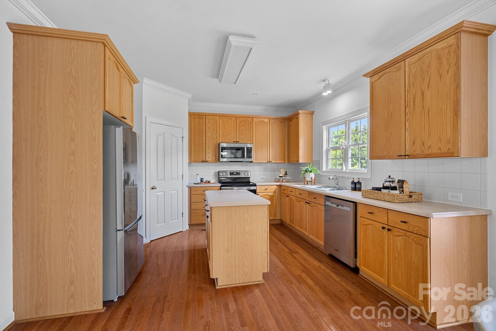 7832 Horseshoe Creek Drive
