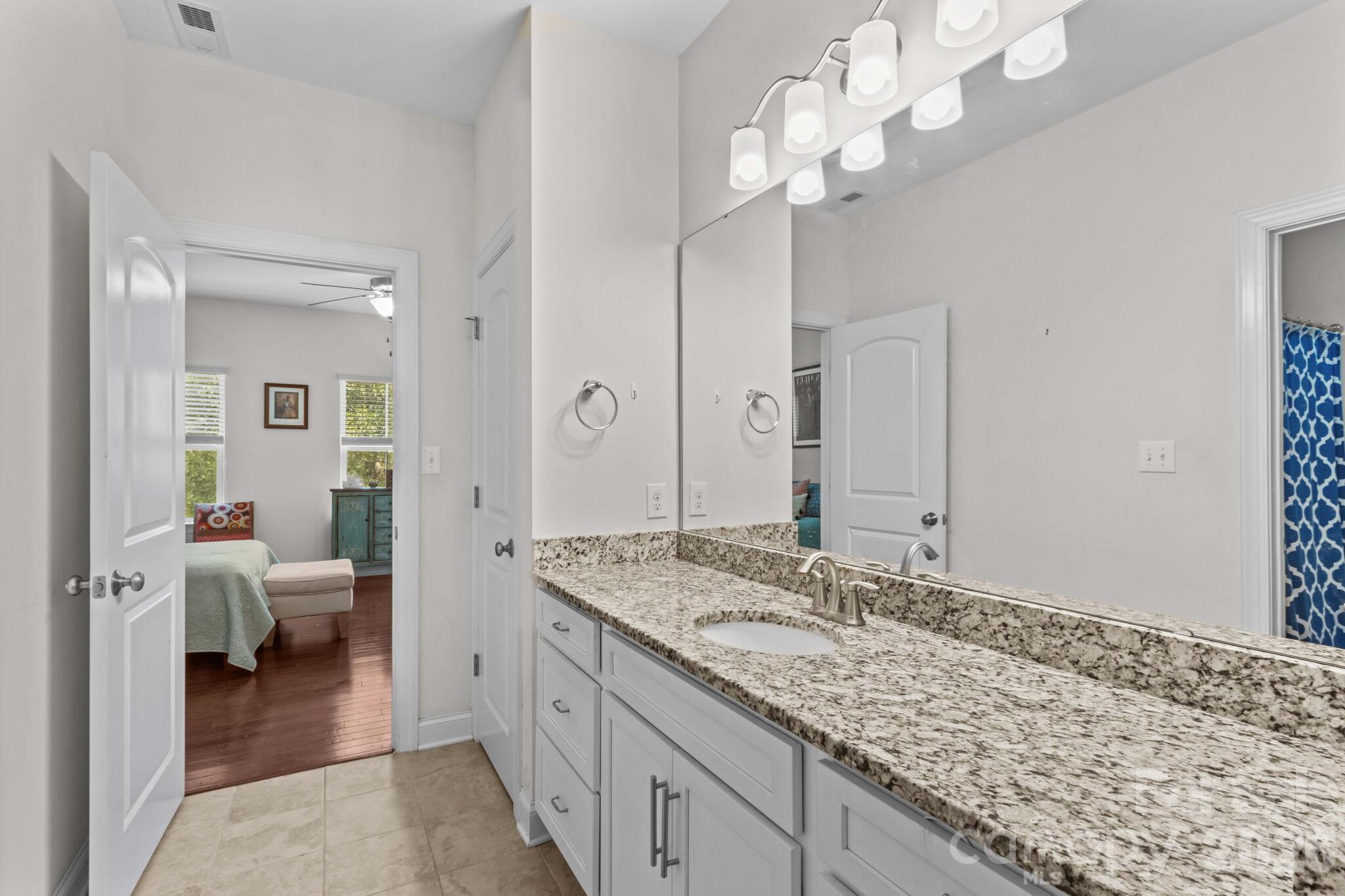 10258 Vanguard Parkway