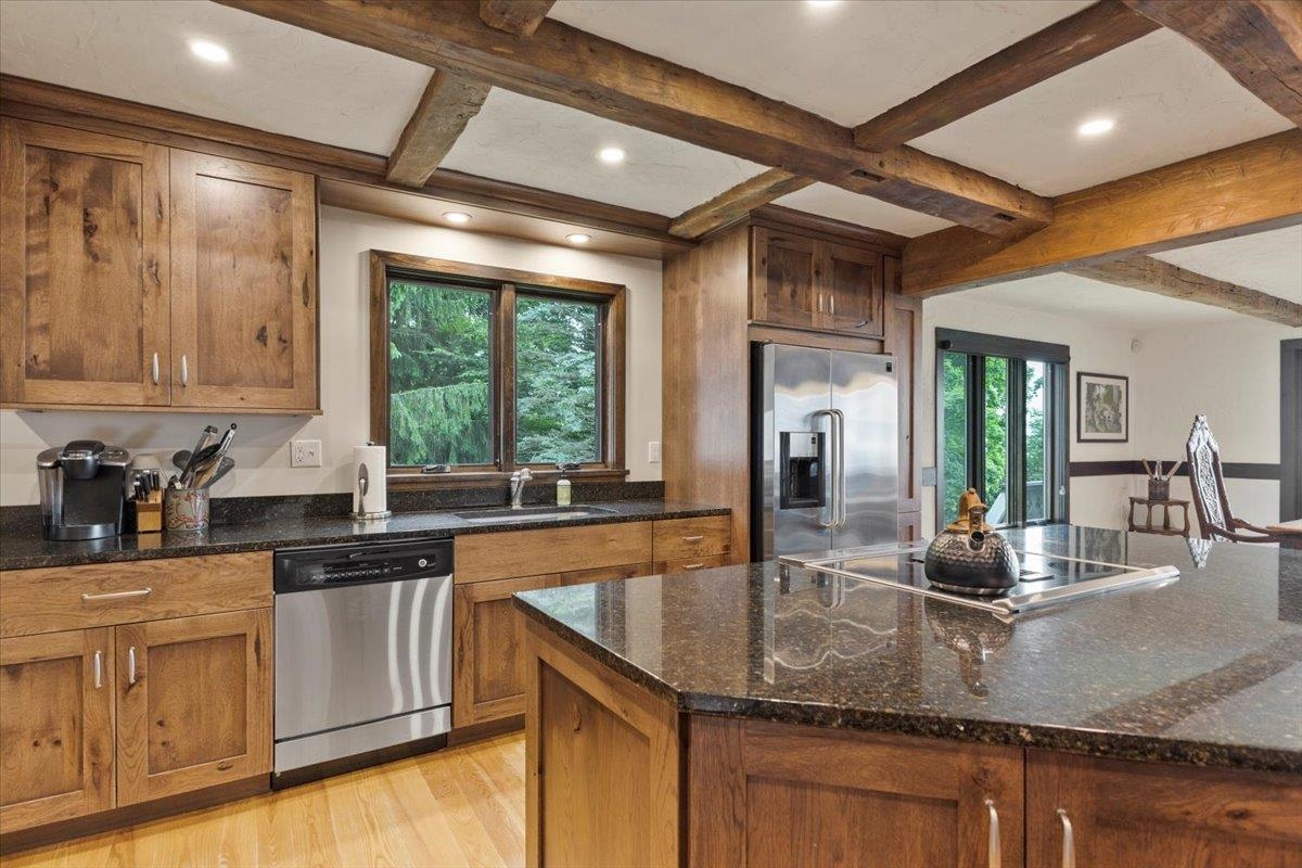 20 West Ridge Road
