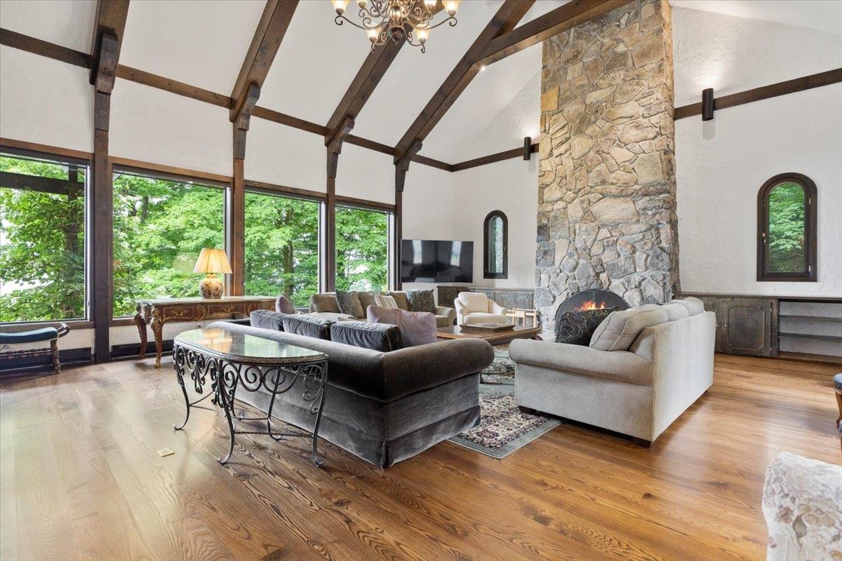 20 West Ridge Road