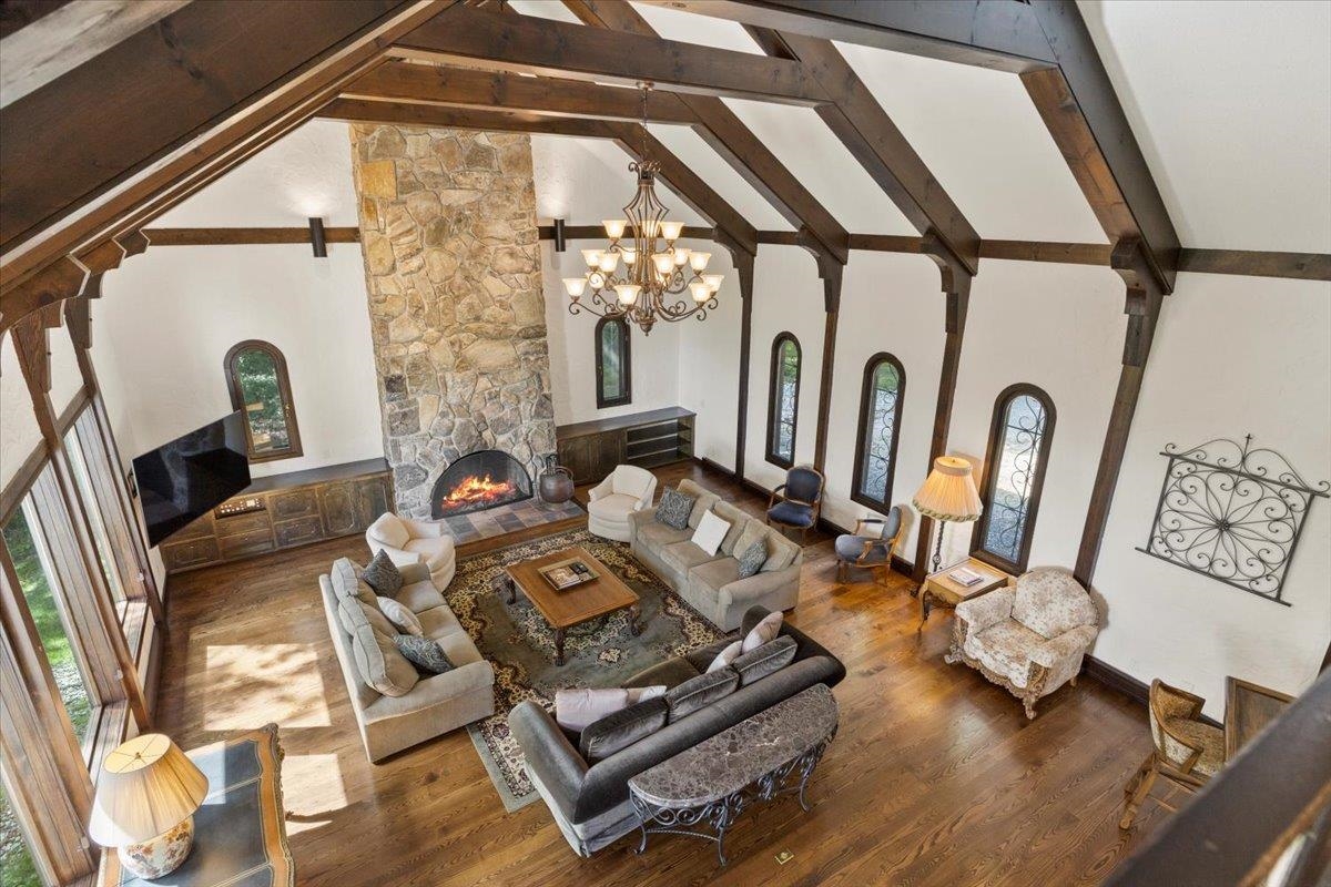 20 West Ridge Road