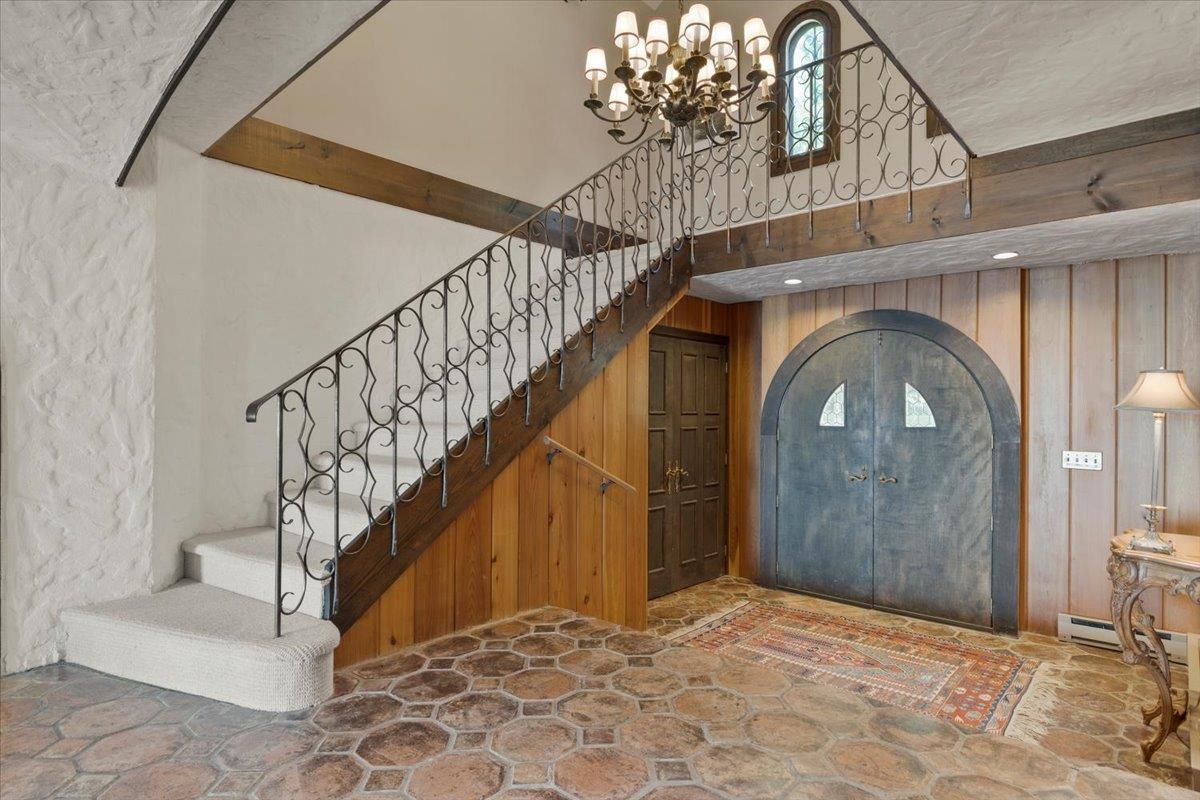 20 West Ridge Road