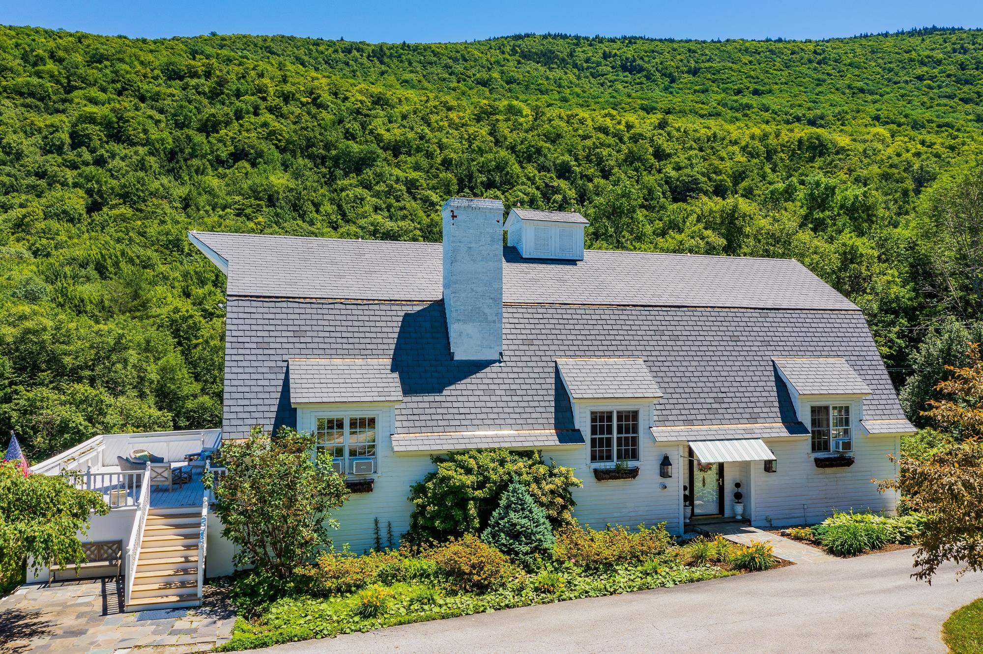1115 South End Road