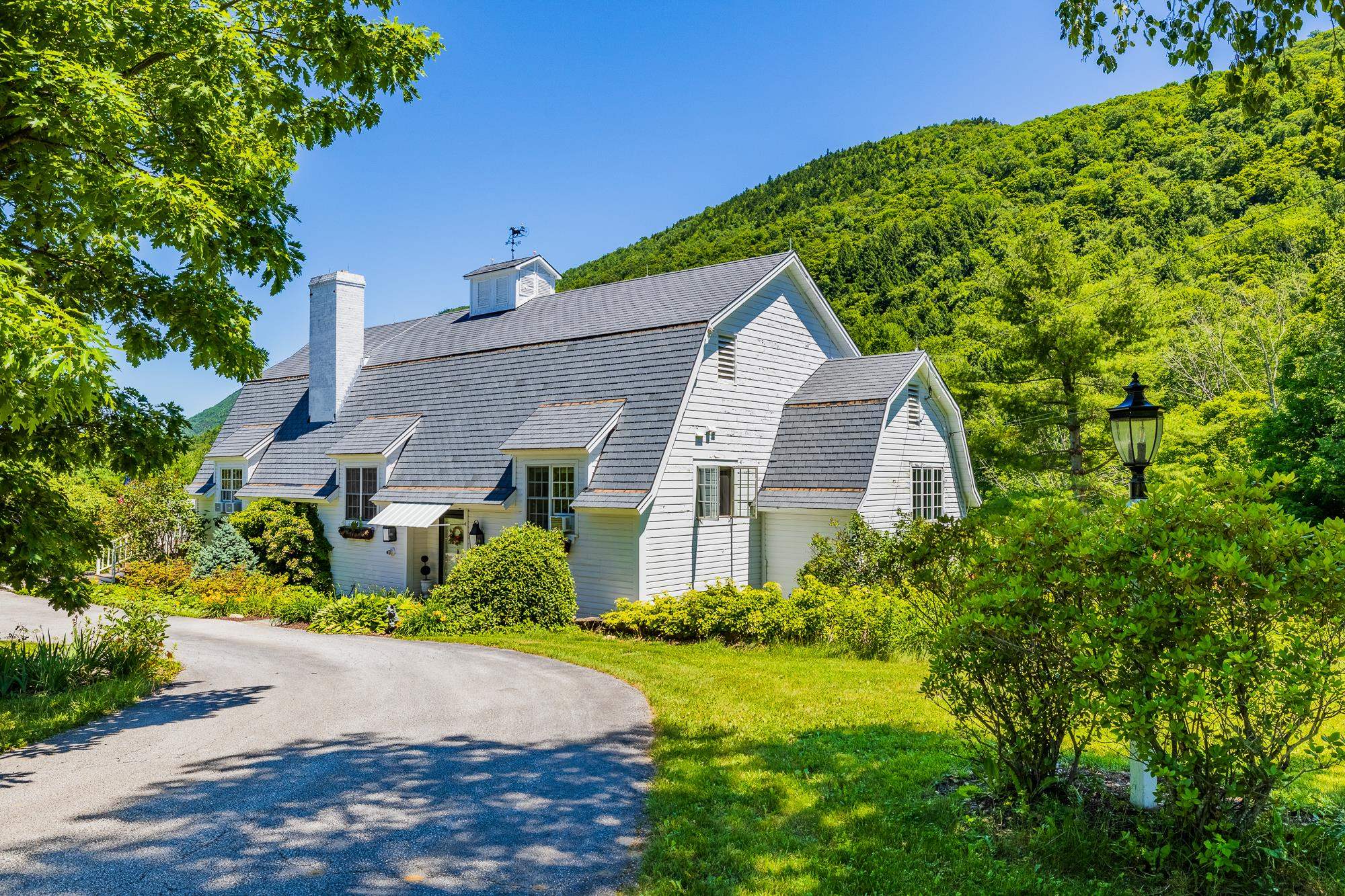 1115 South End Road