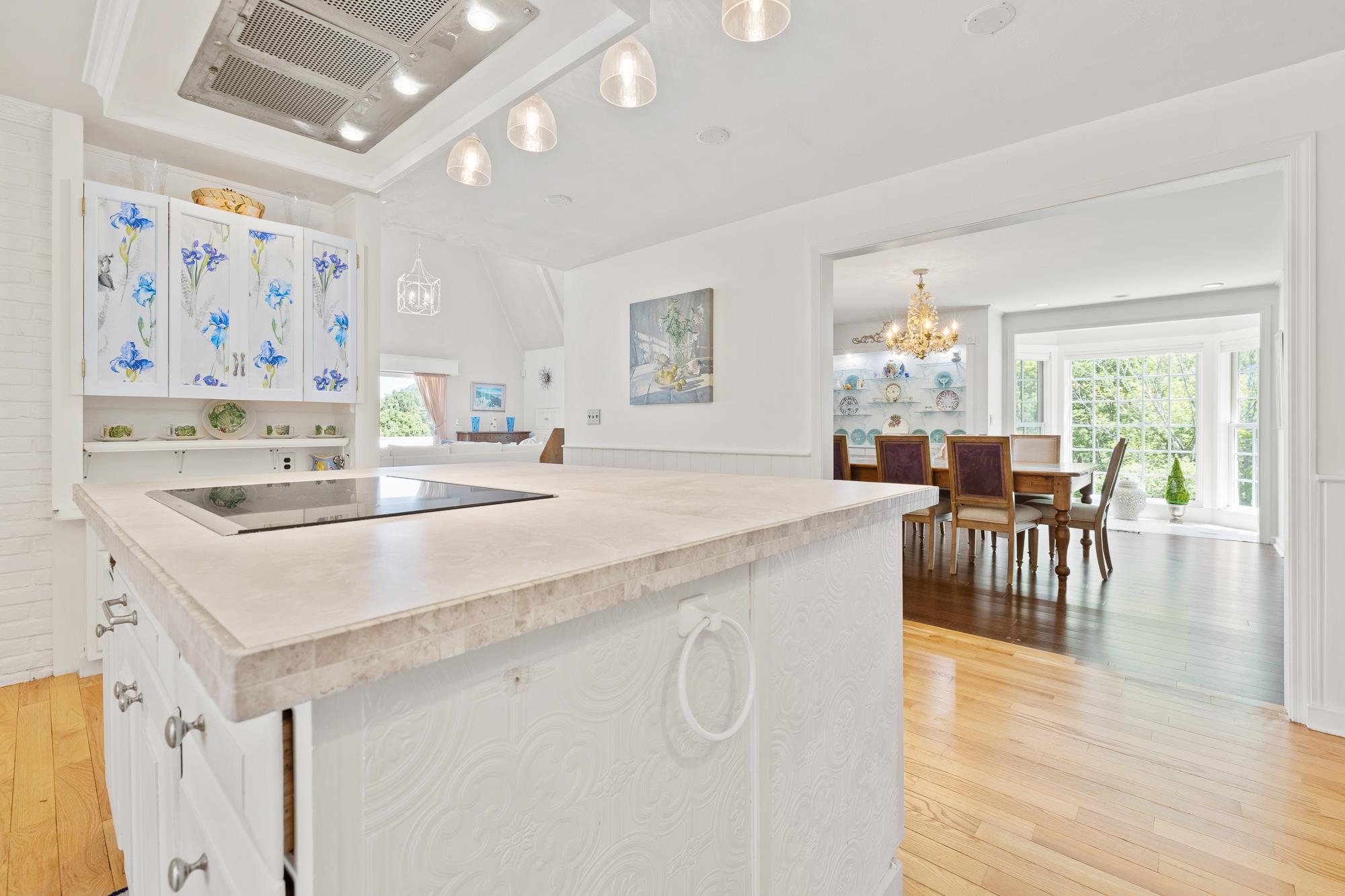 1115 South End Road