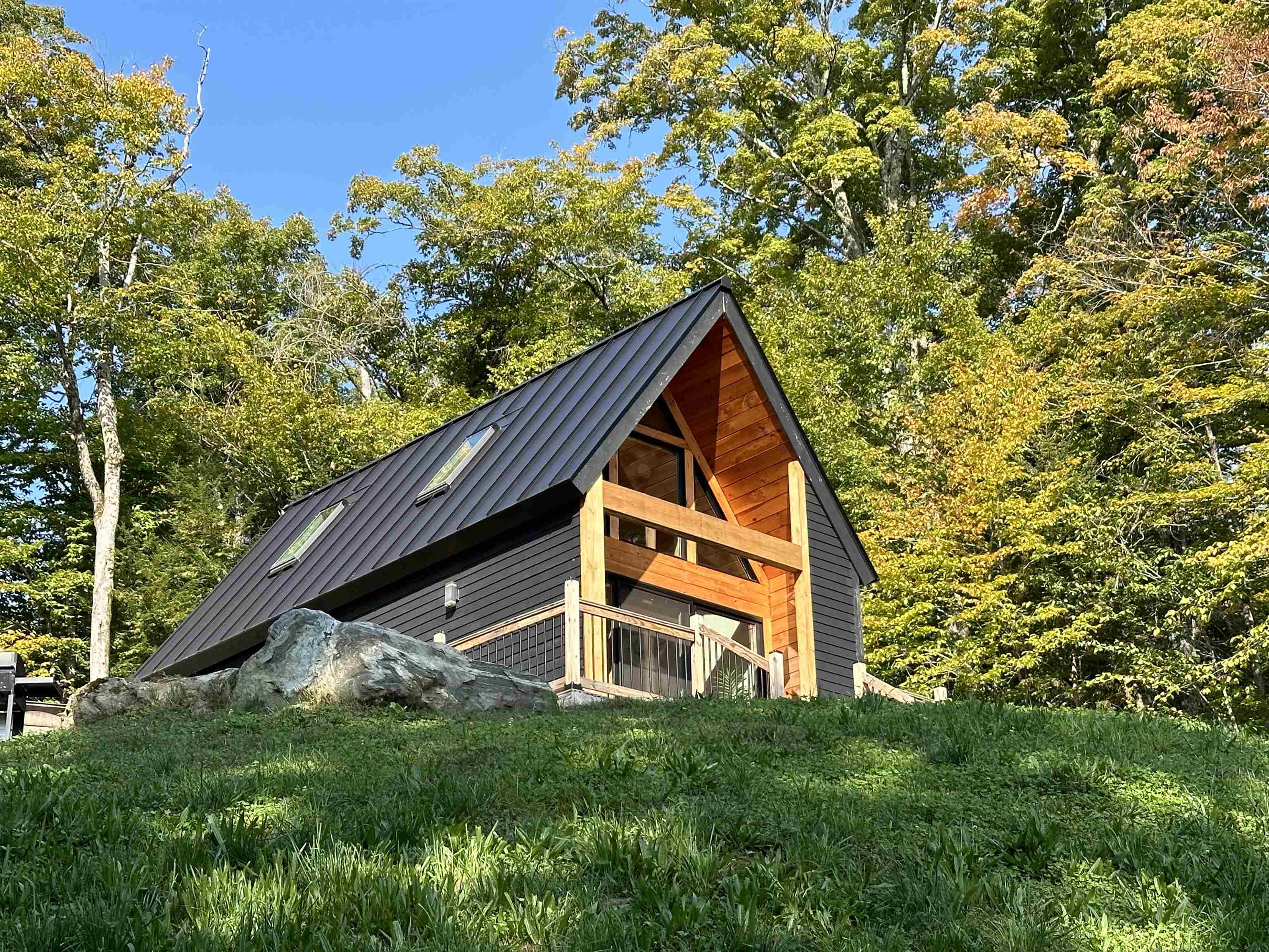 219 Deerwood Hill