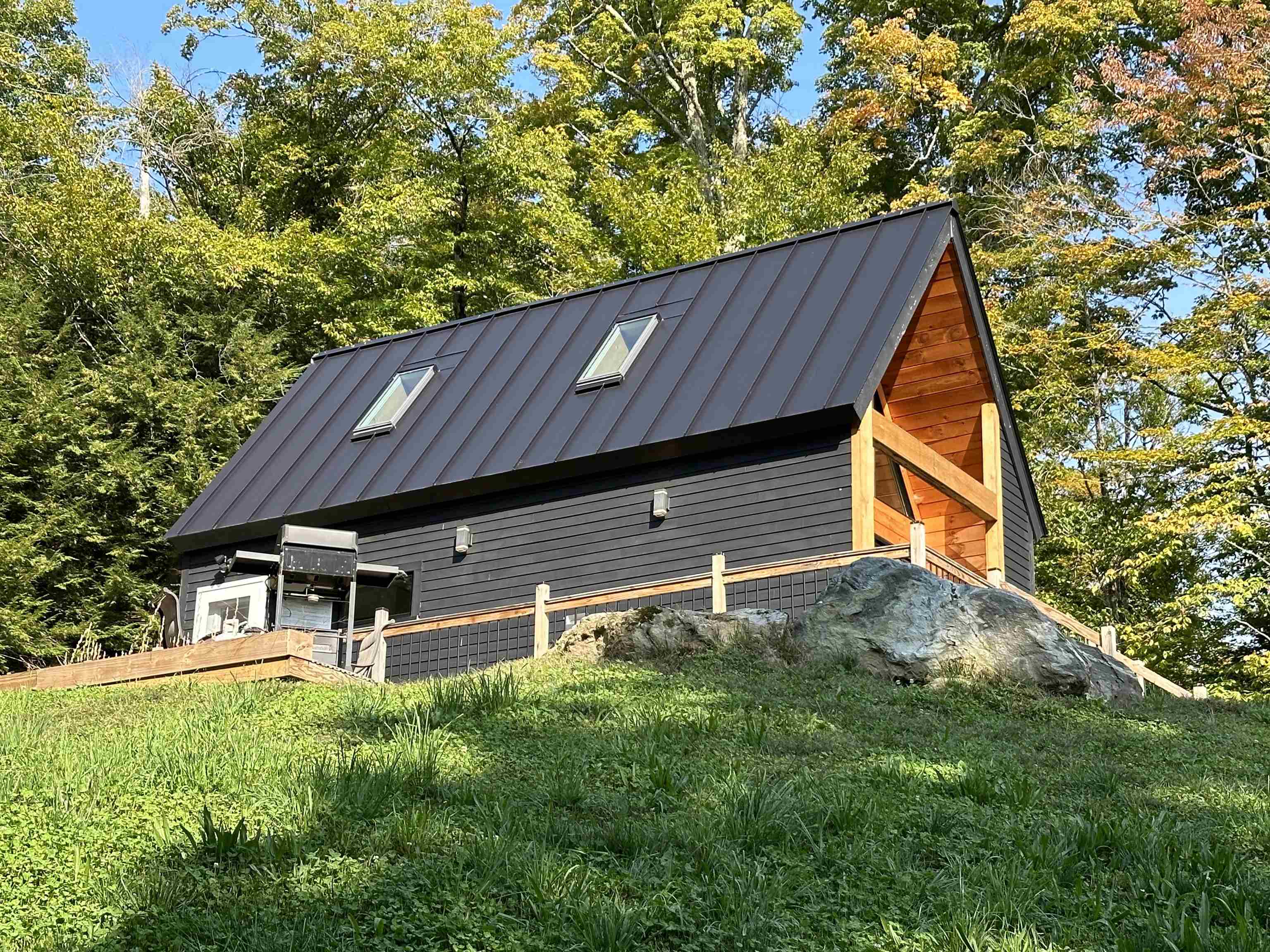 219 Deerwood Hill