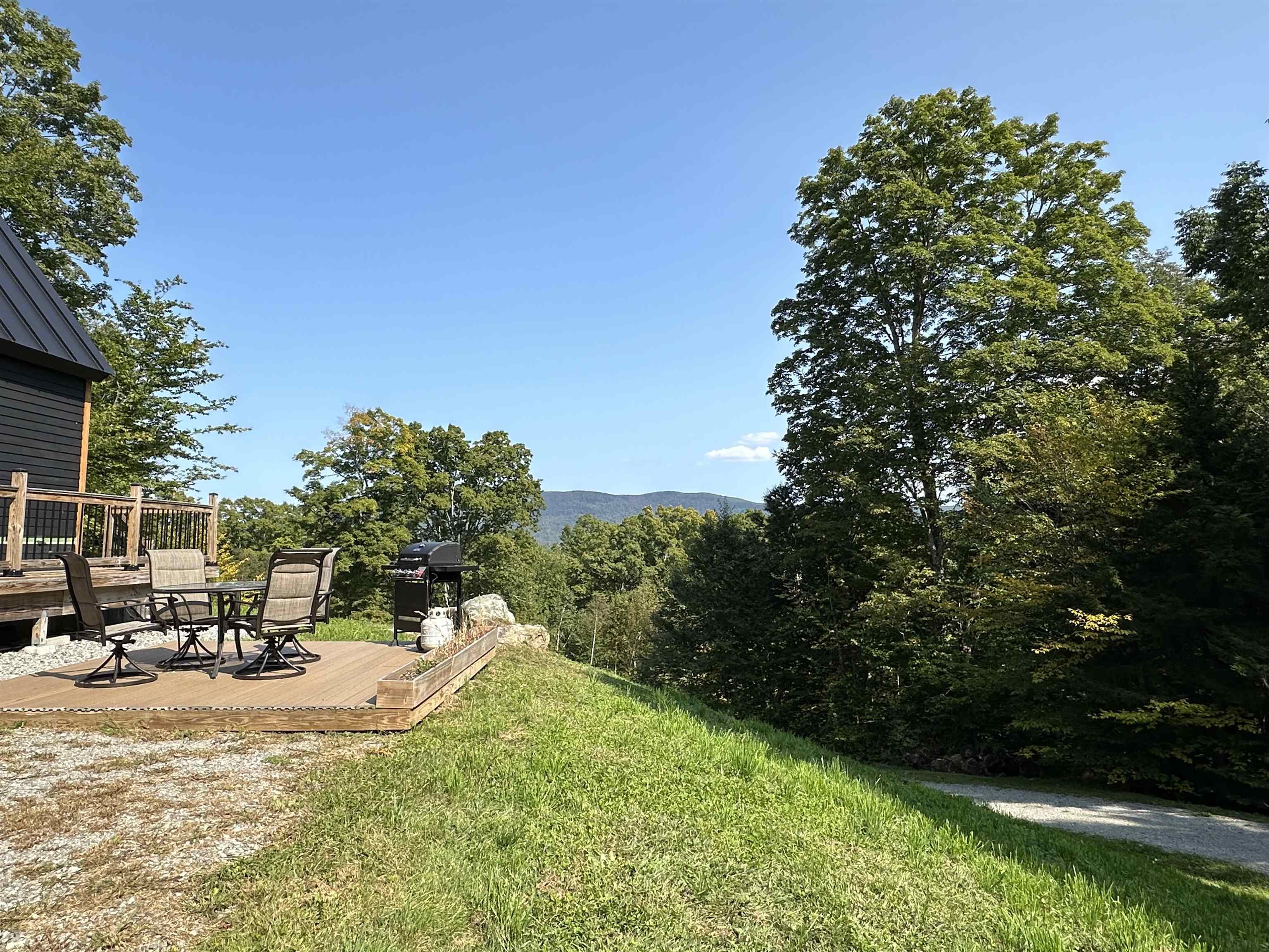 219 Deerwood Hill