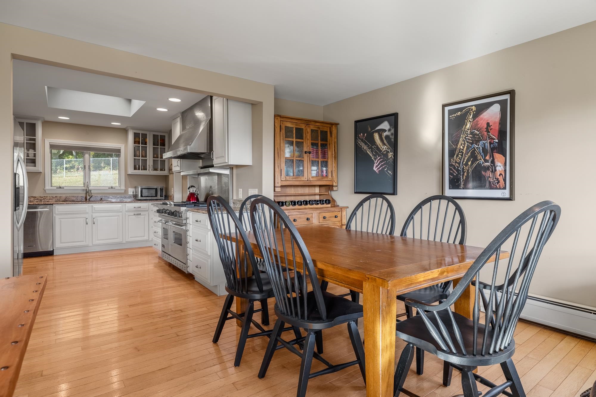 1516 West Mountain Road