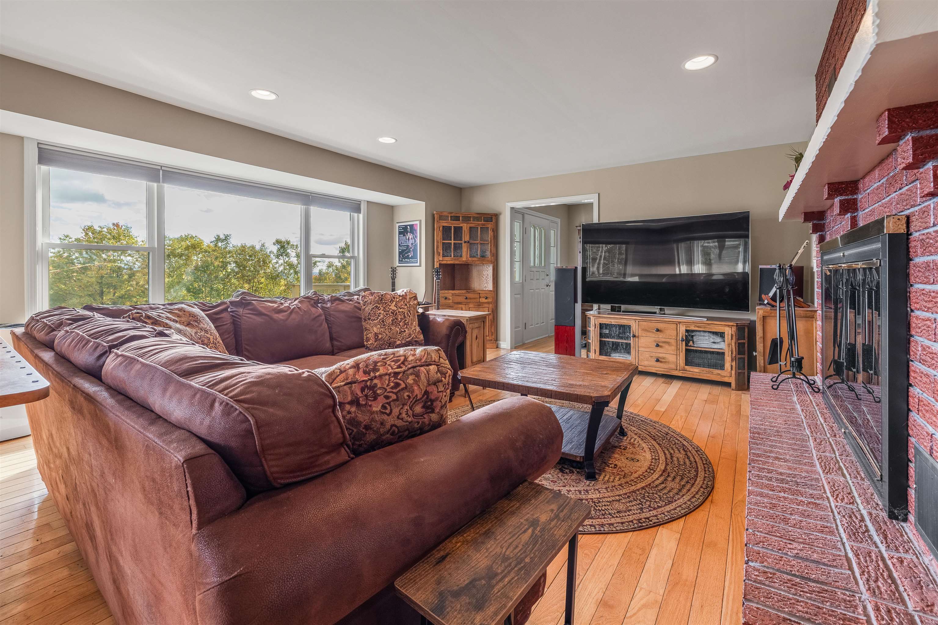1516 West Mountain Road