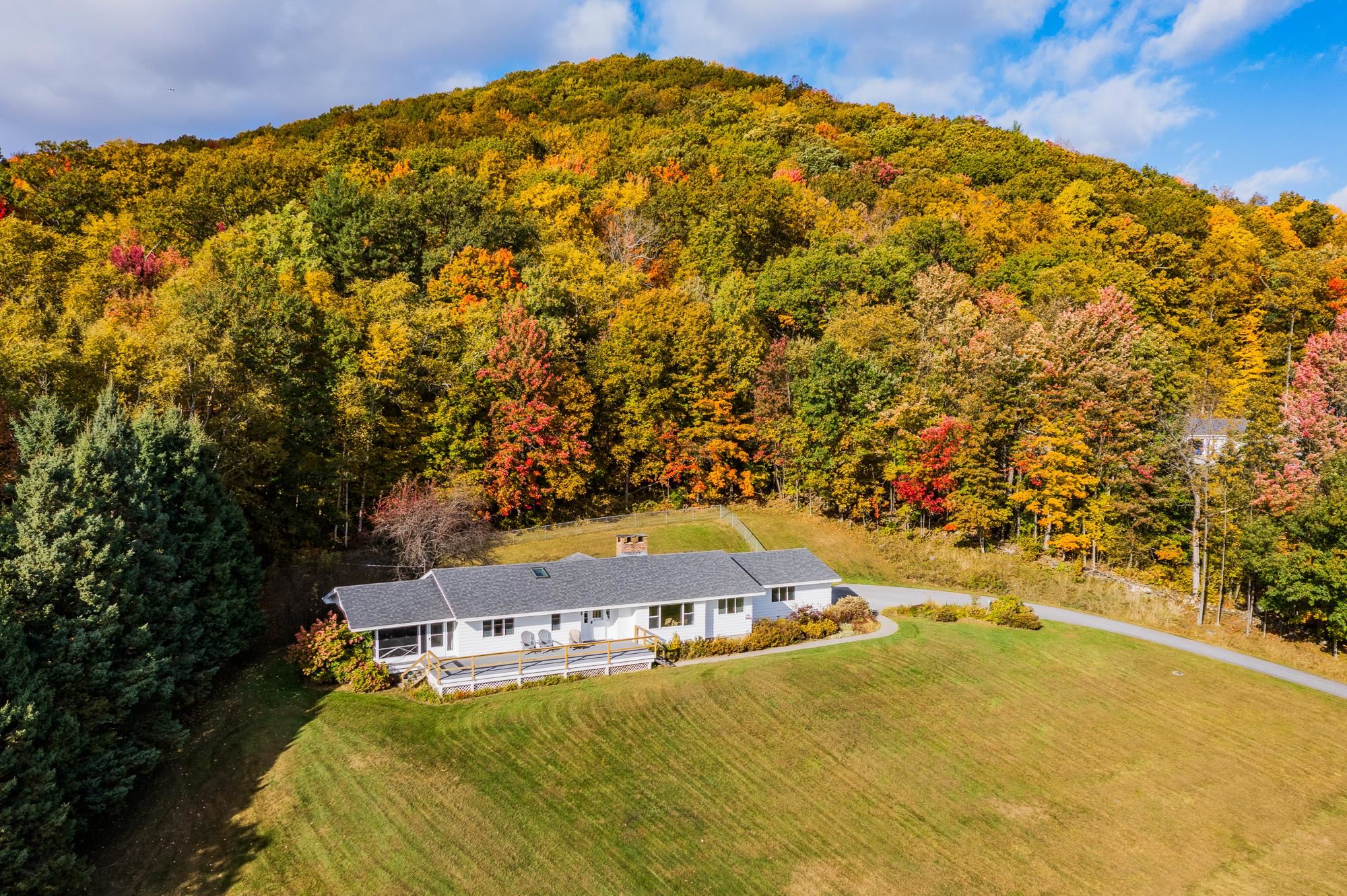1516 West Mountain Road
