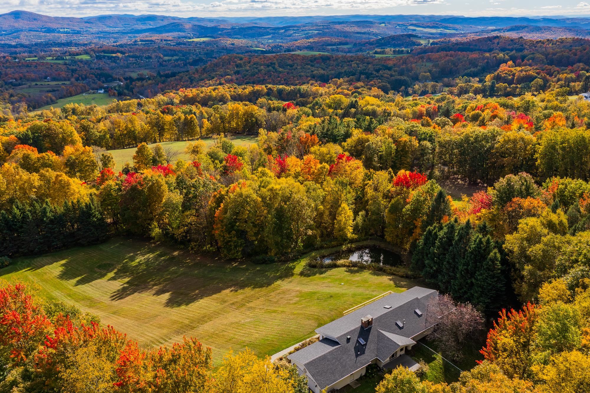 1516 West Mountain Road