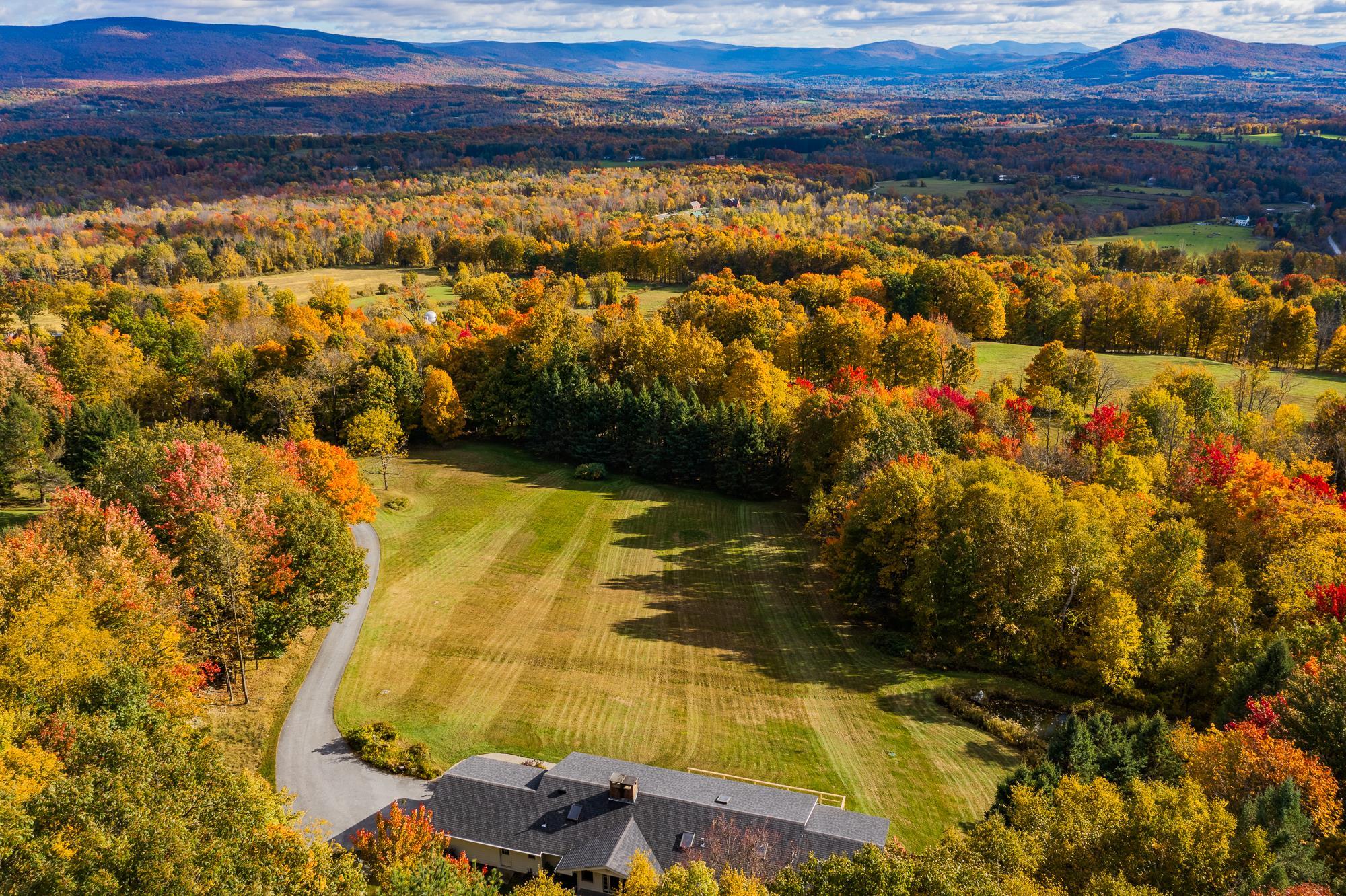 1516 West Mountain Road