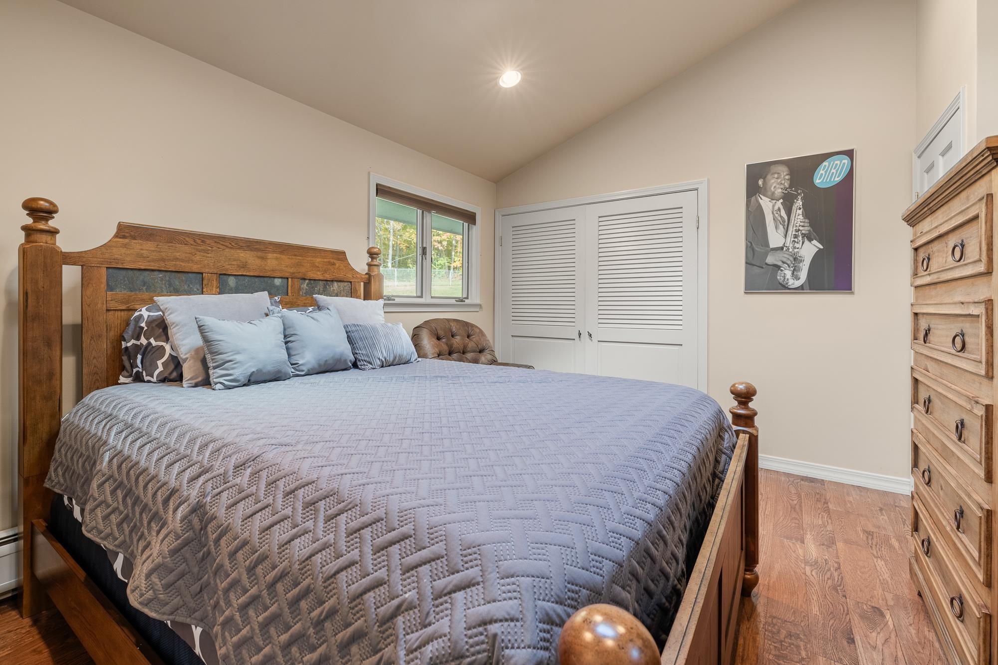 1516 West Mountain Road