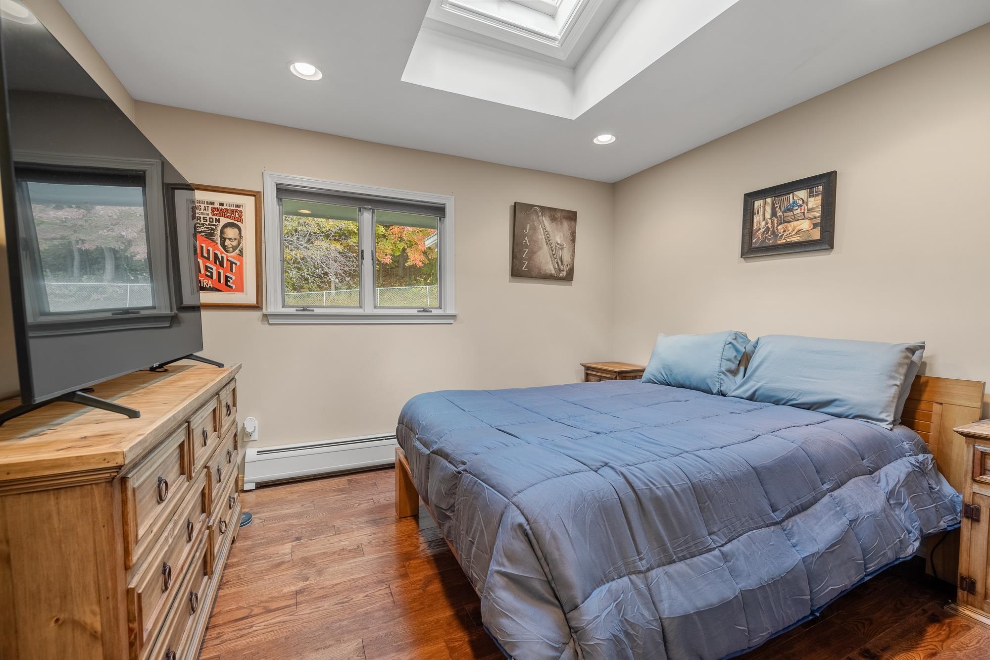1516 West Mountain Road