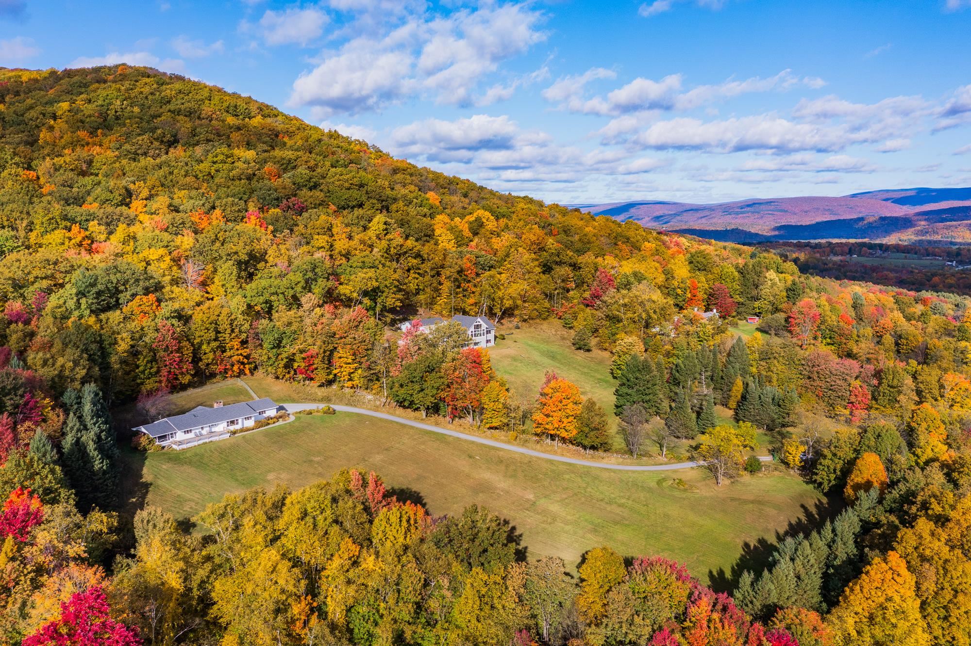 1516 West Mountain Road
