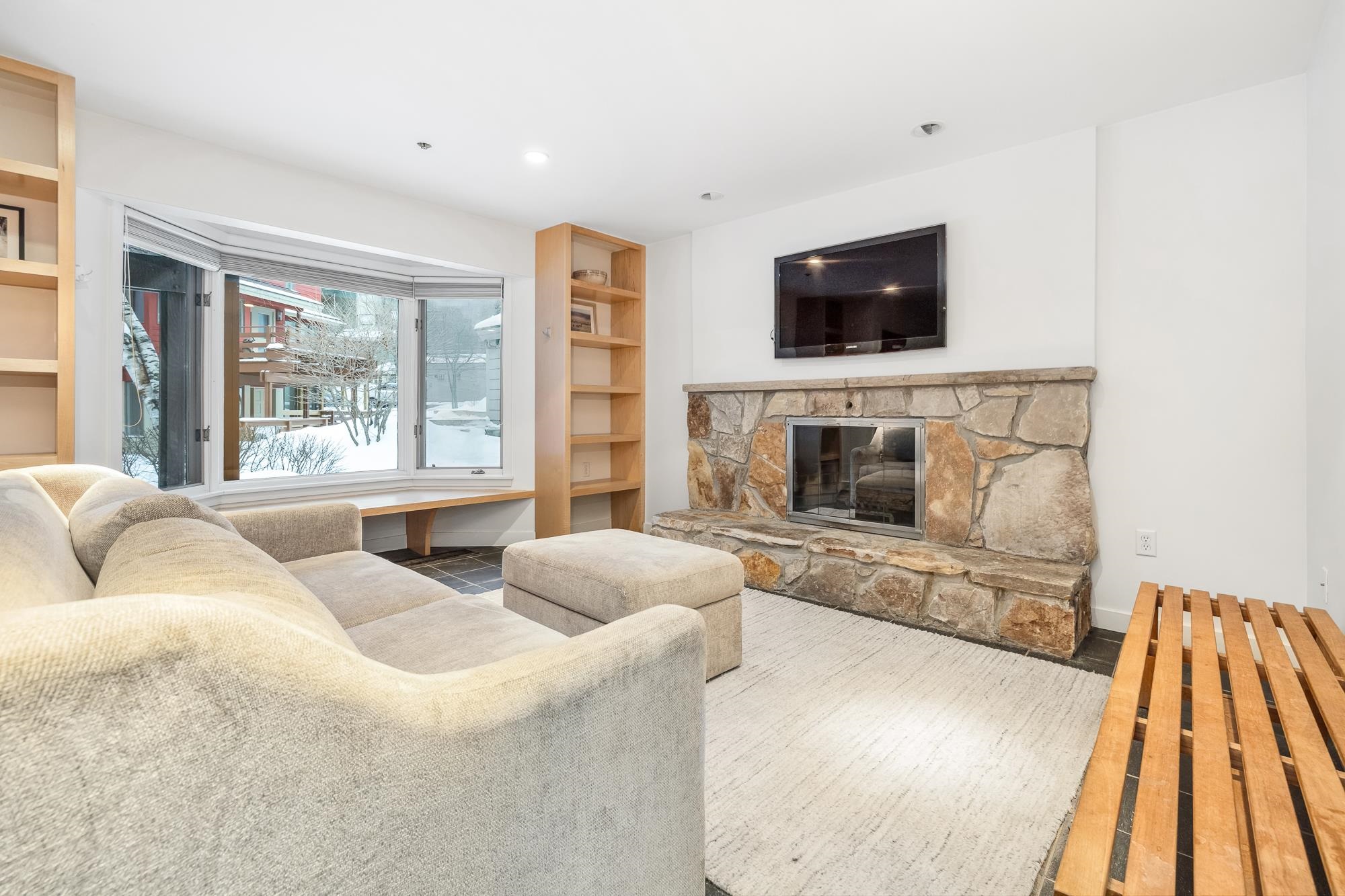 16 Mountain Reach Mews Road