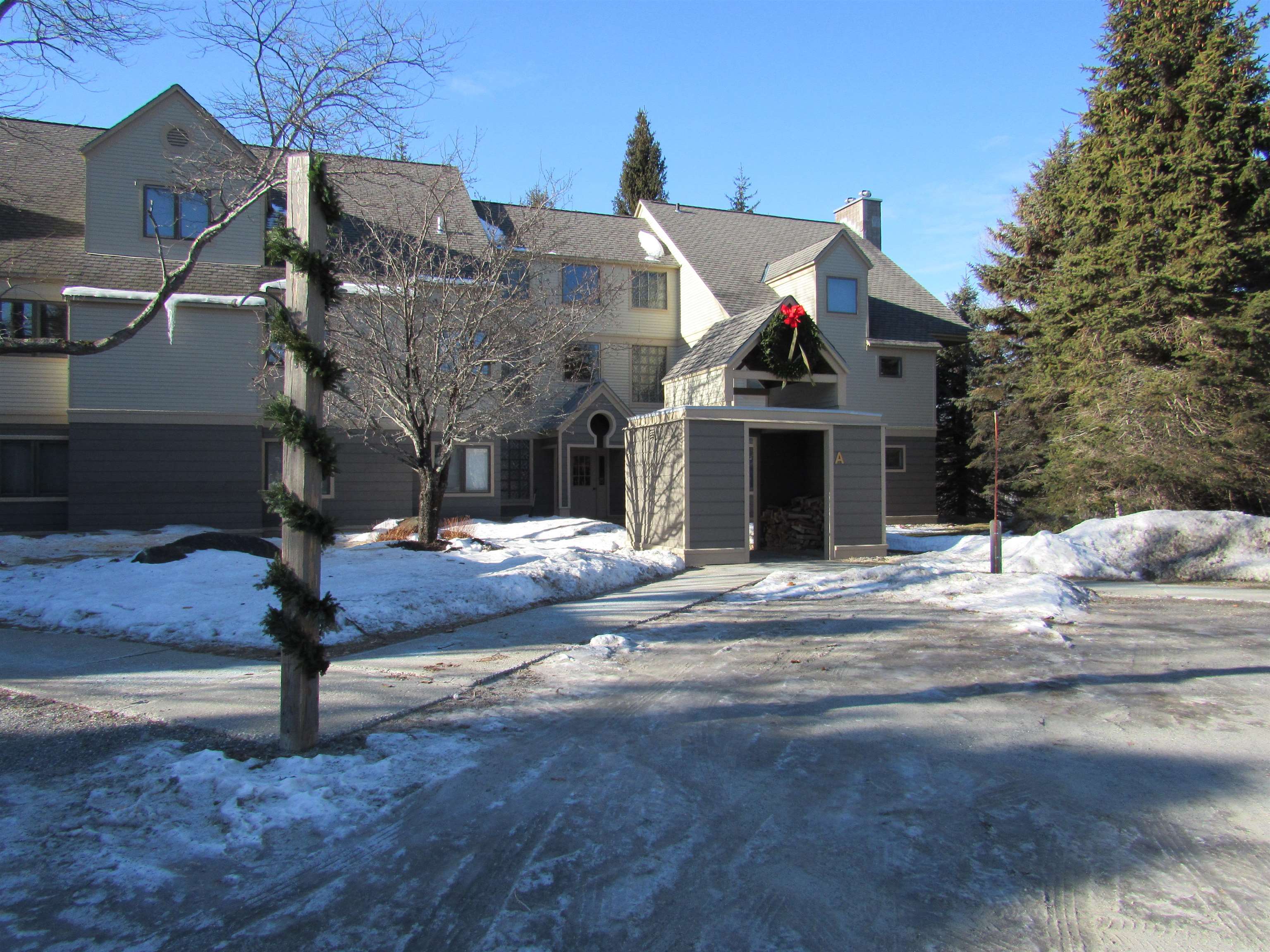 49 High Point Drive Unit: #A122