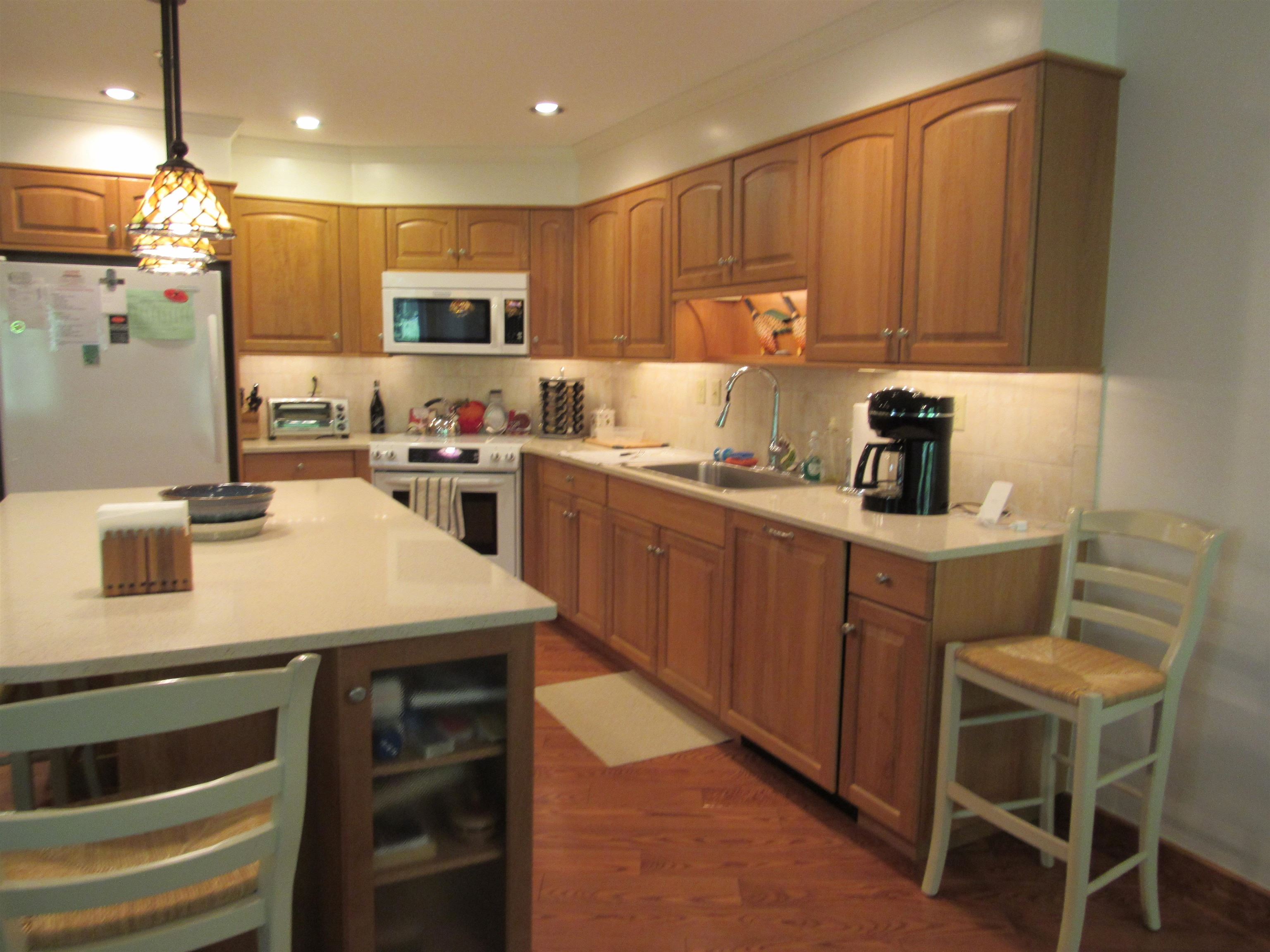 49 High Point Drive Unit: #A122