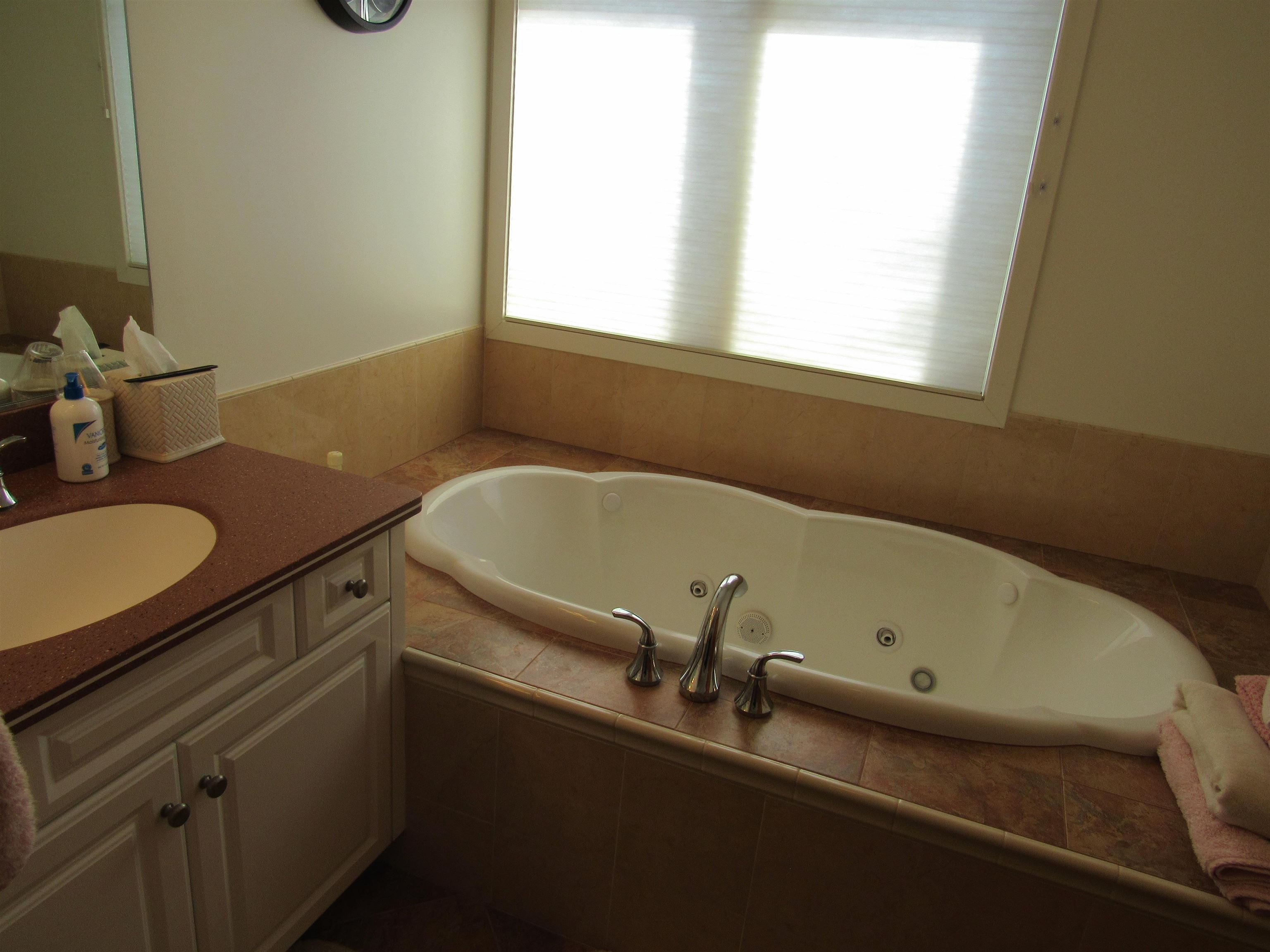 49 High Point Drive Unit: #A122