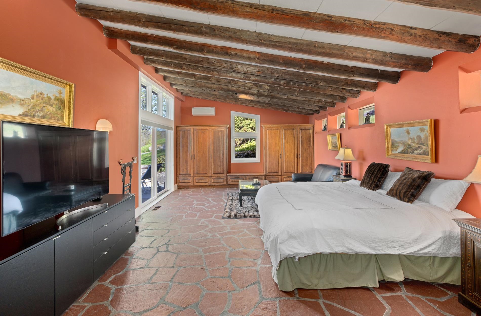 25 Mountain Haunts Road