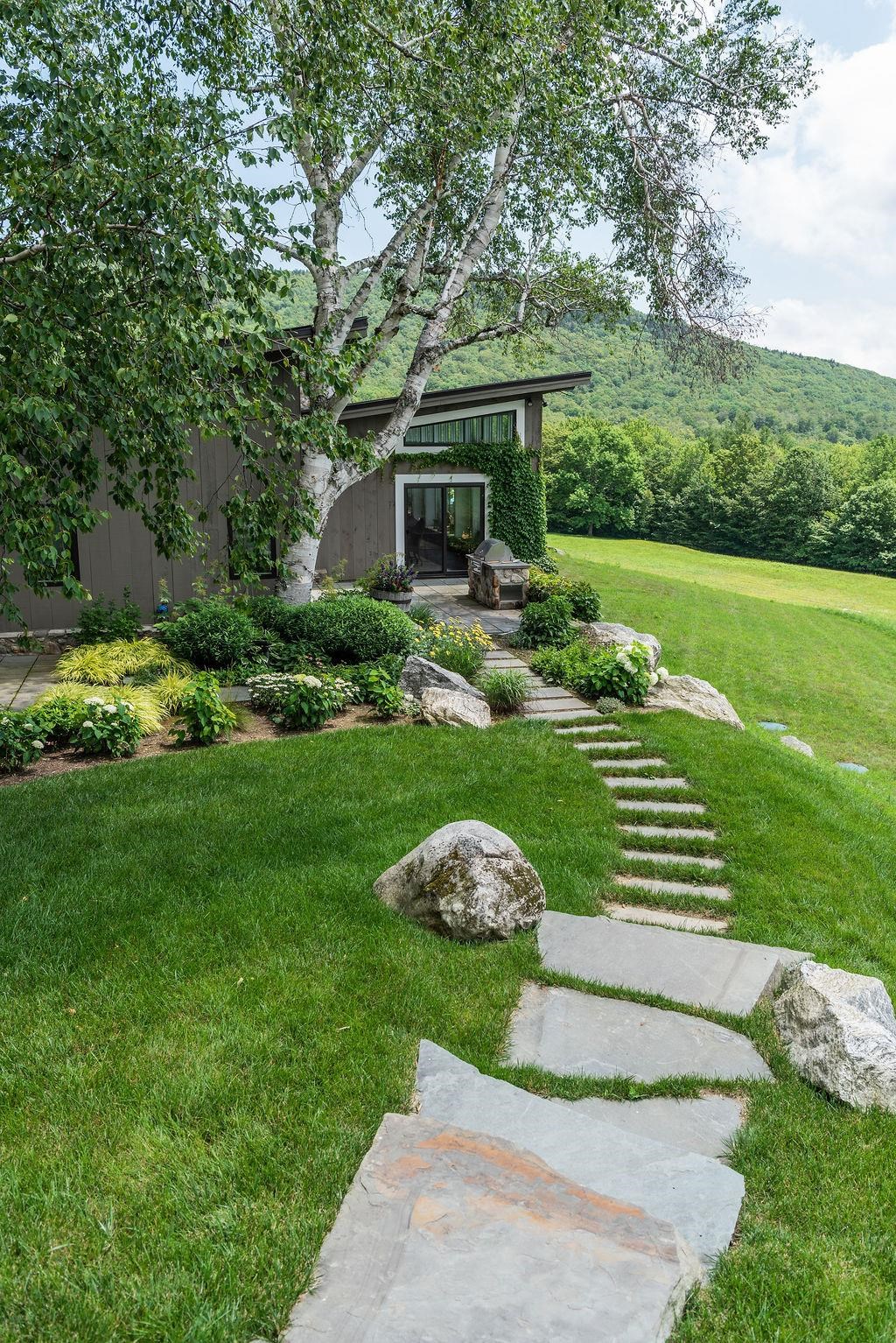 25 Mountain Haunts Road