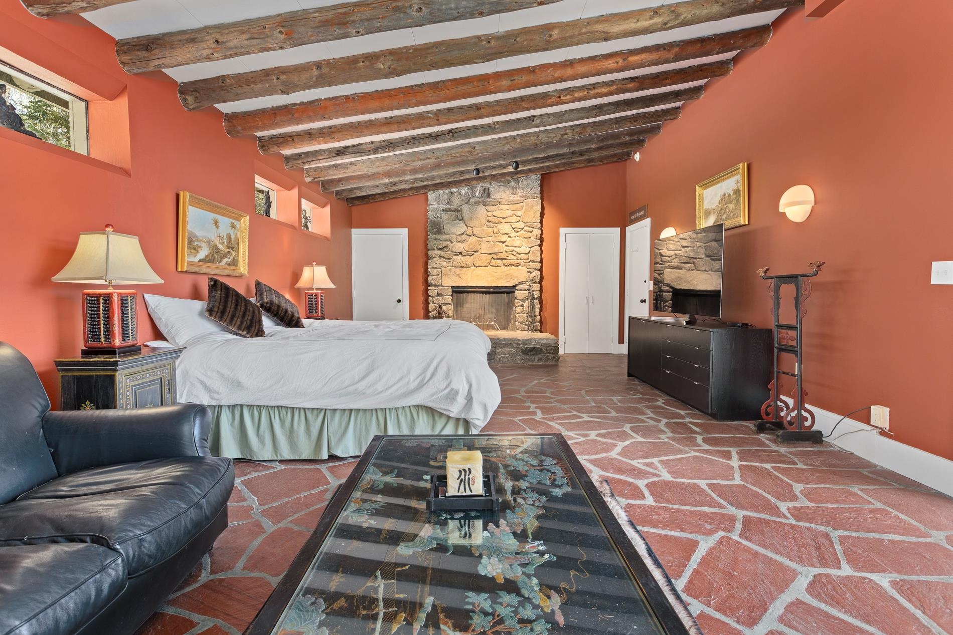 25 Mountain Haunts Road