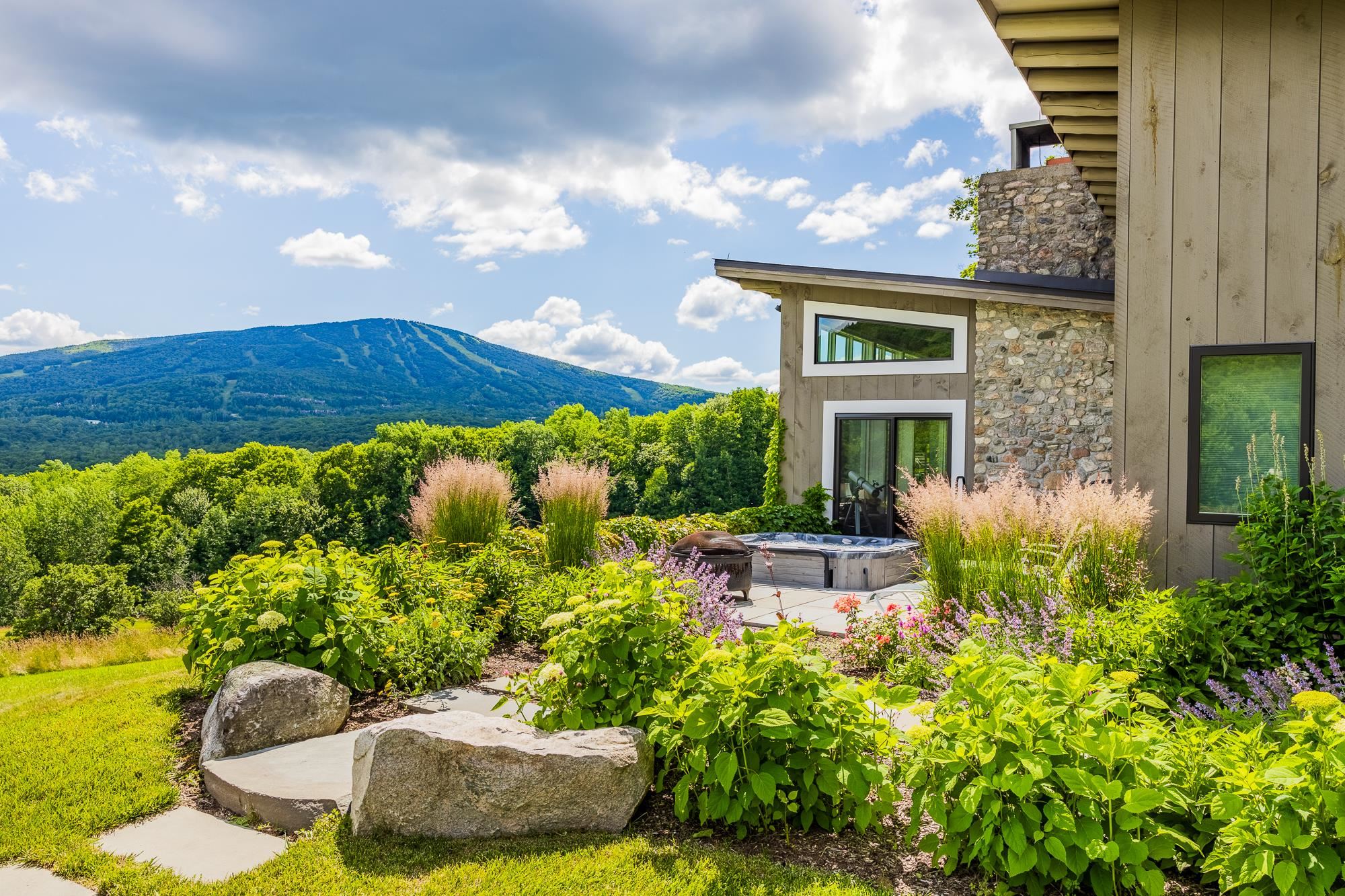 25 Mountain Haunts Road