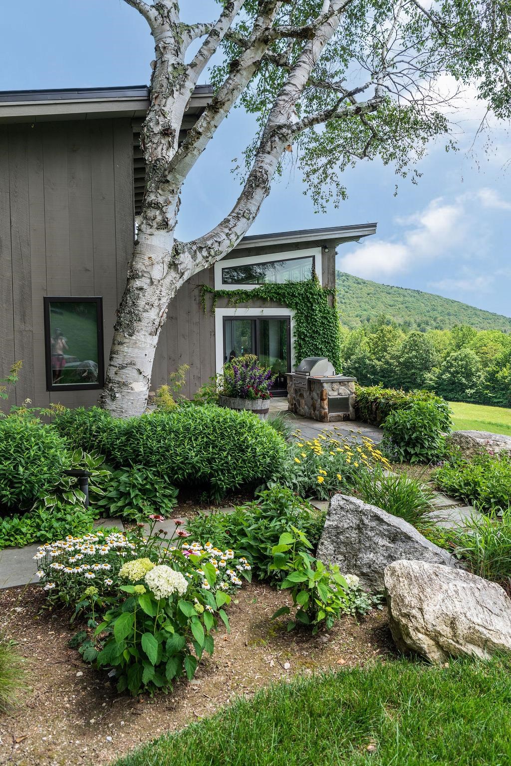 25 Mountain Haunts Road