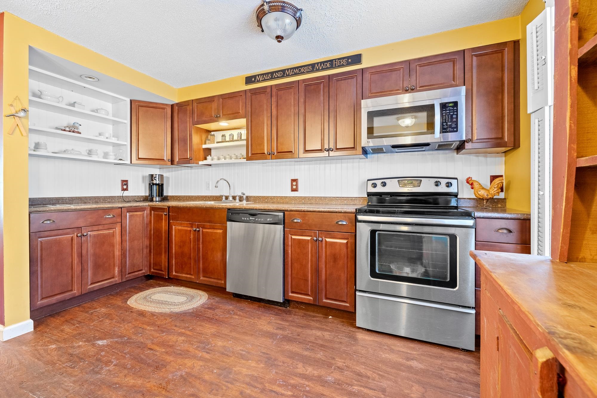 7564 Boun Brook Rd Road Unit: 64