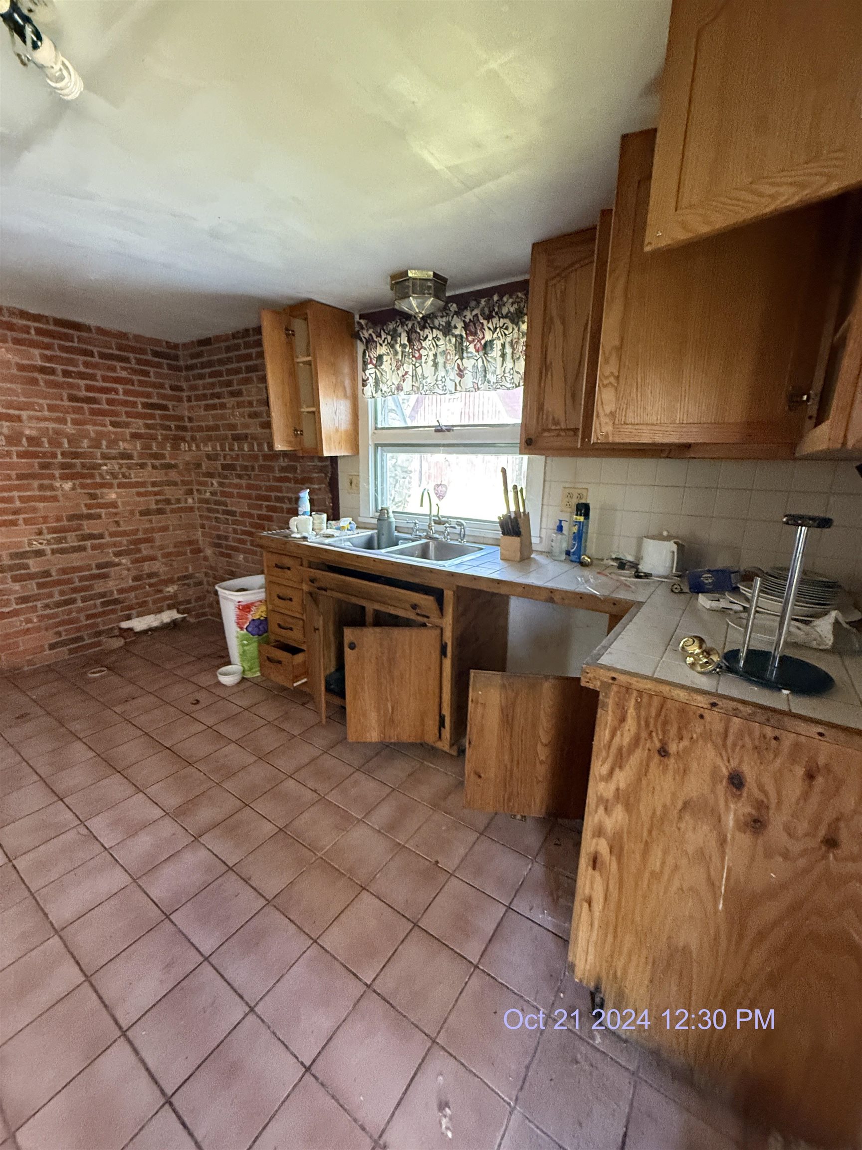433 Squires Road