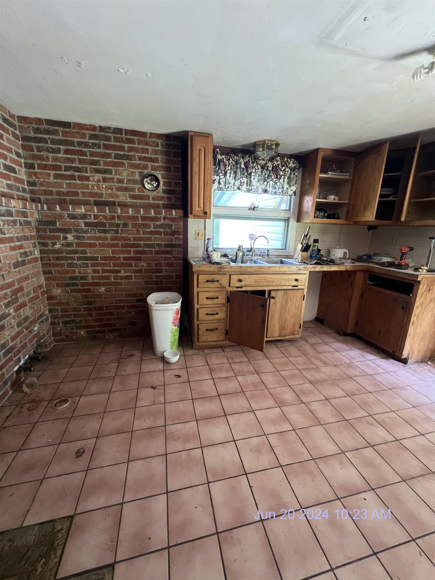 433 Squires Road