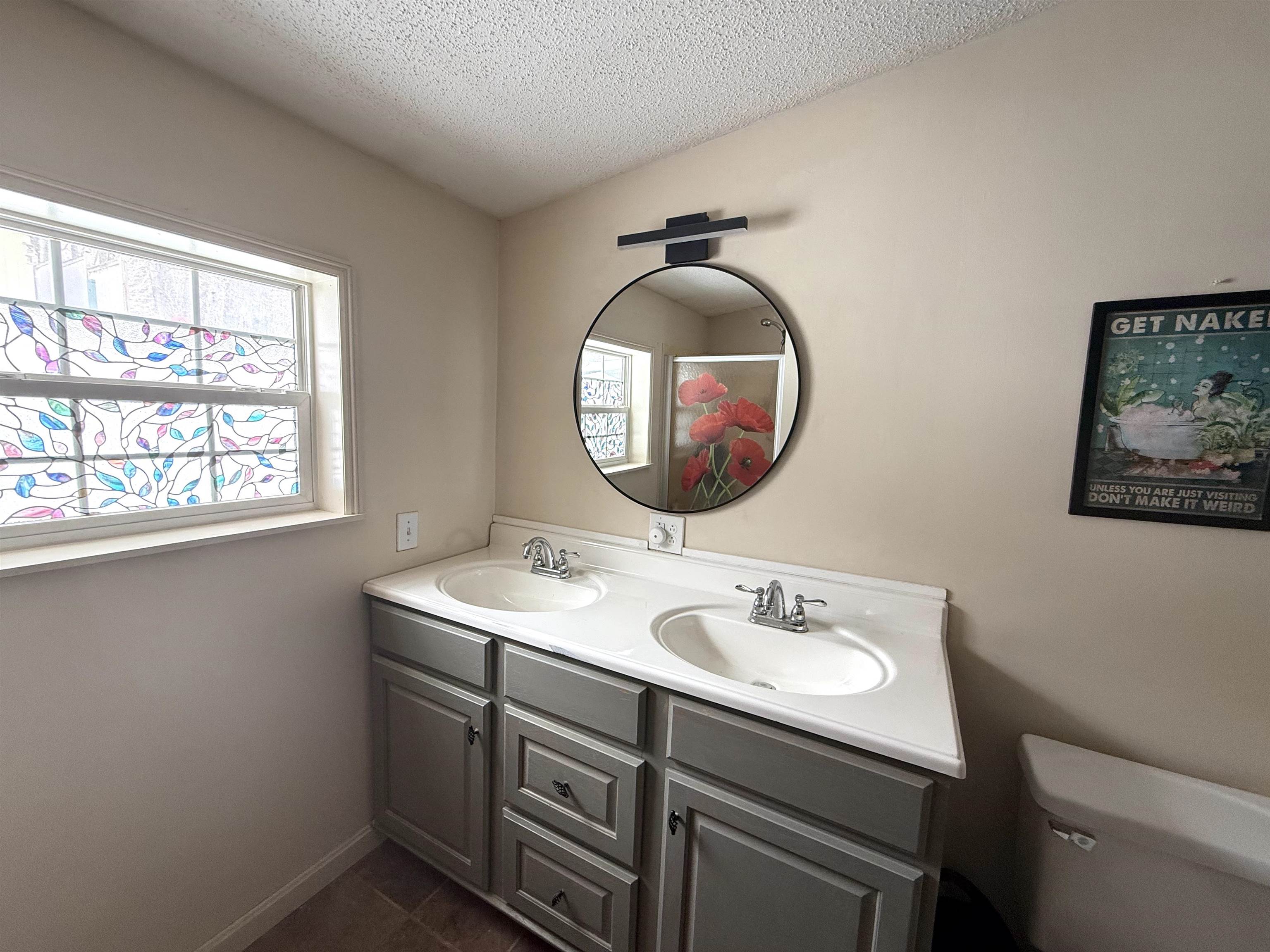 3046 Route 313W Route