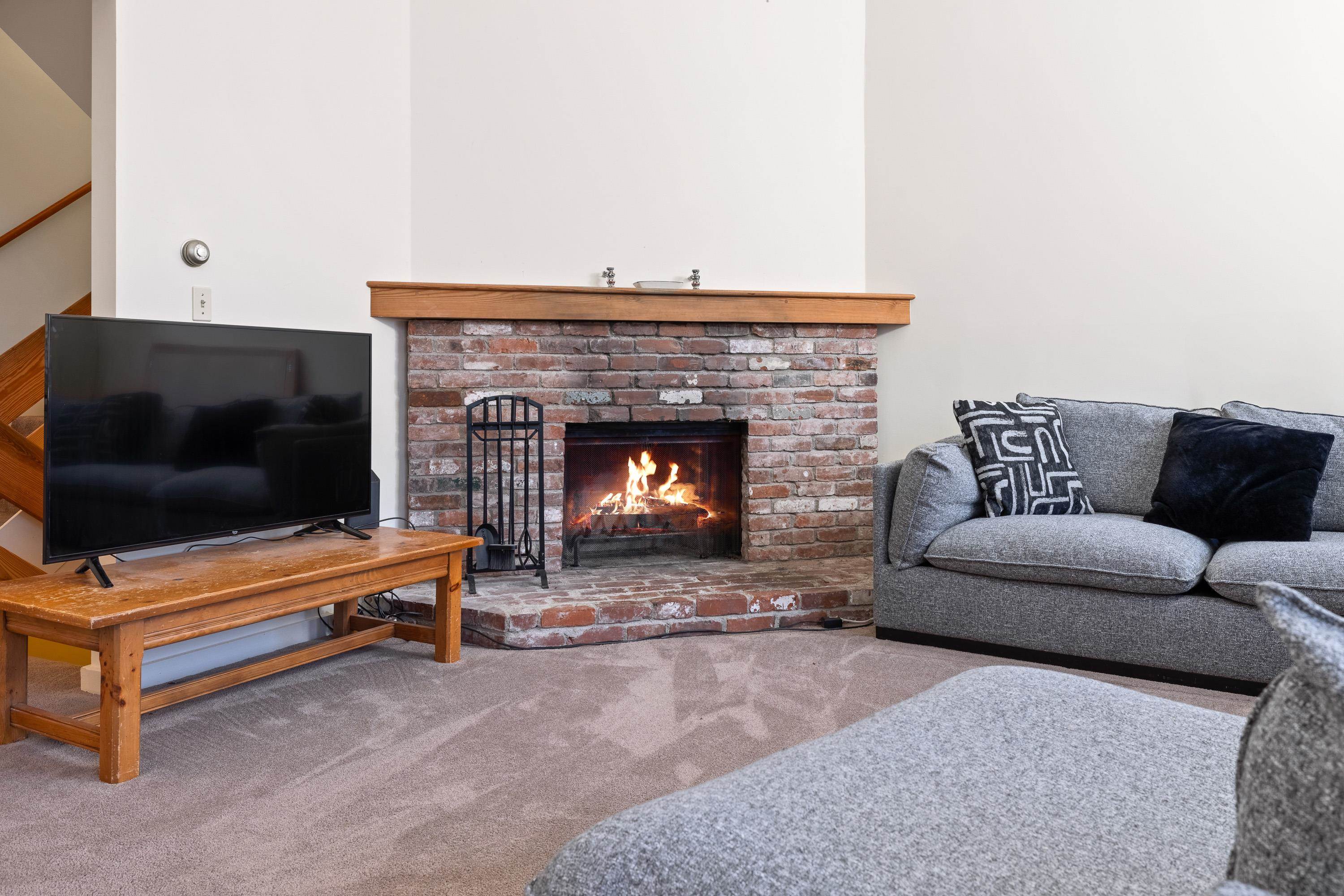 56 Shattarack Road Unit: D6