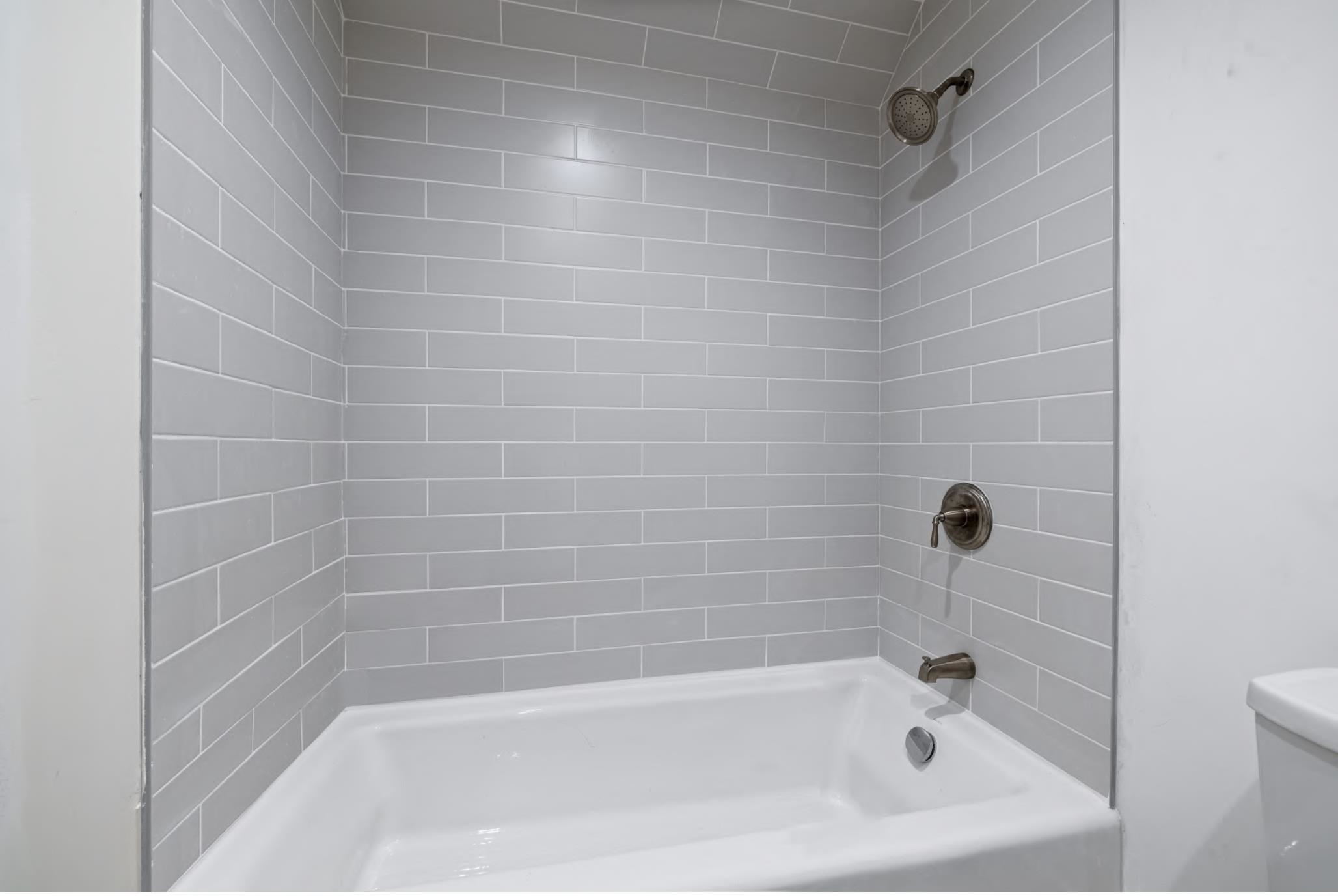 40 Jameson Flats Unit: D