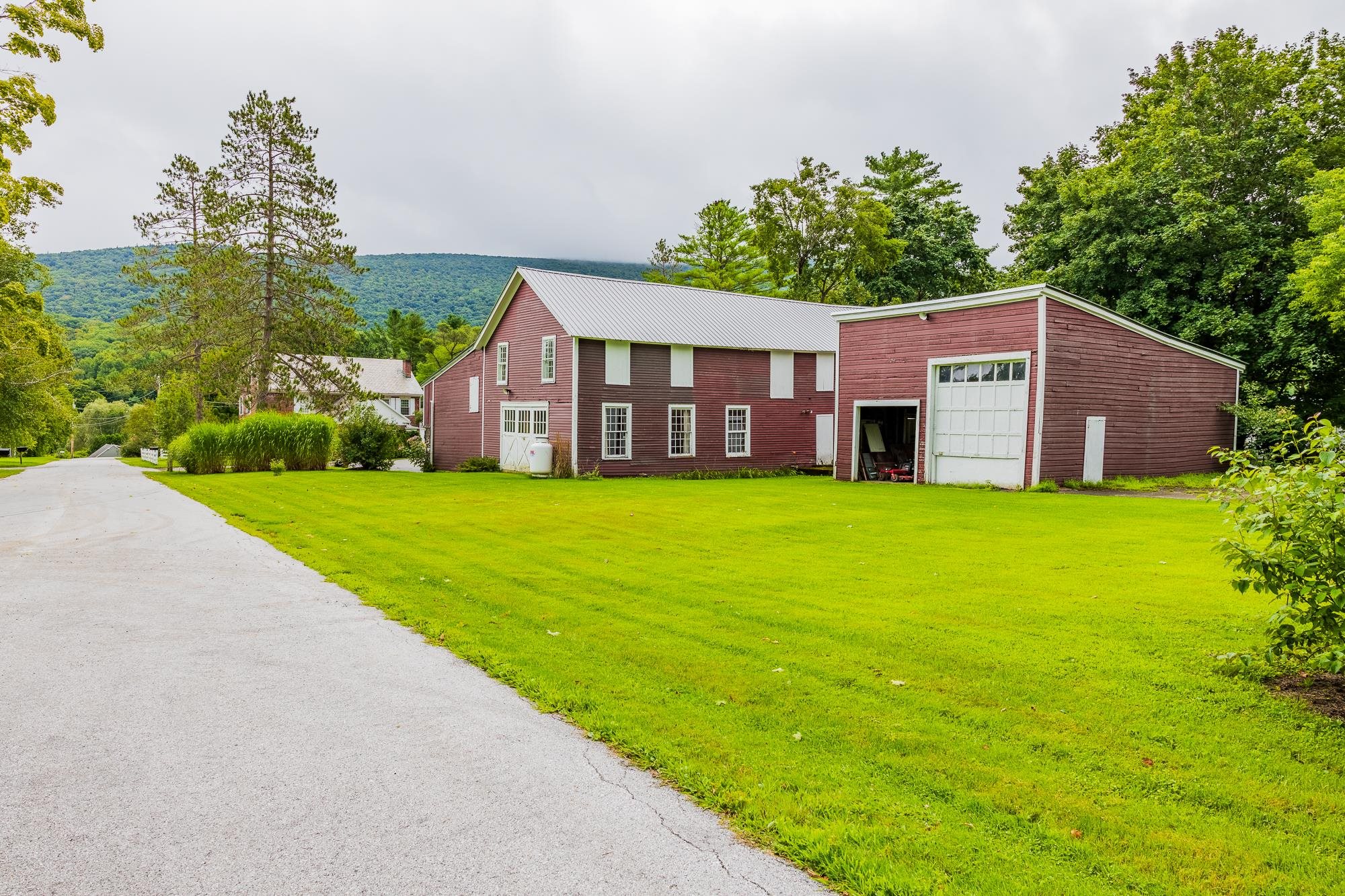 Barnumville Road