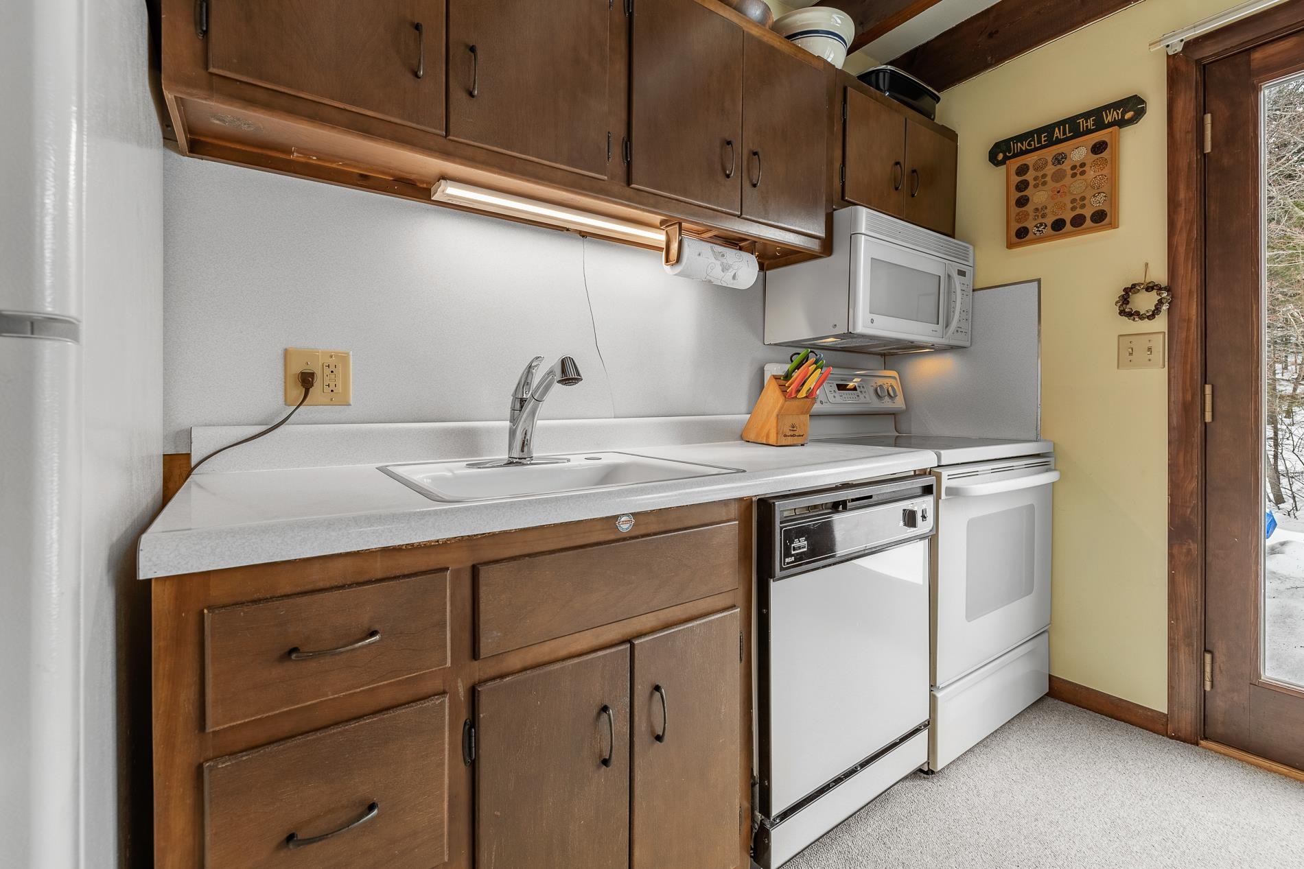 33 Birch Hill Road Unit: 8 Rock Maple