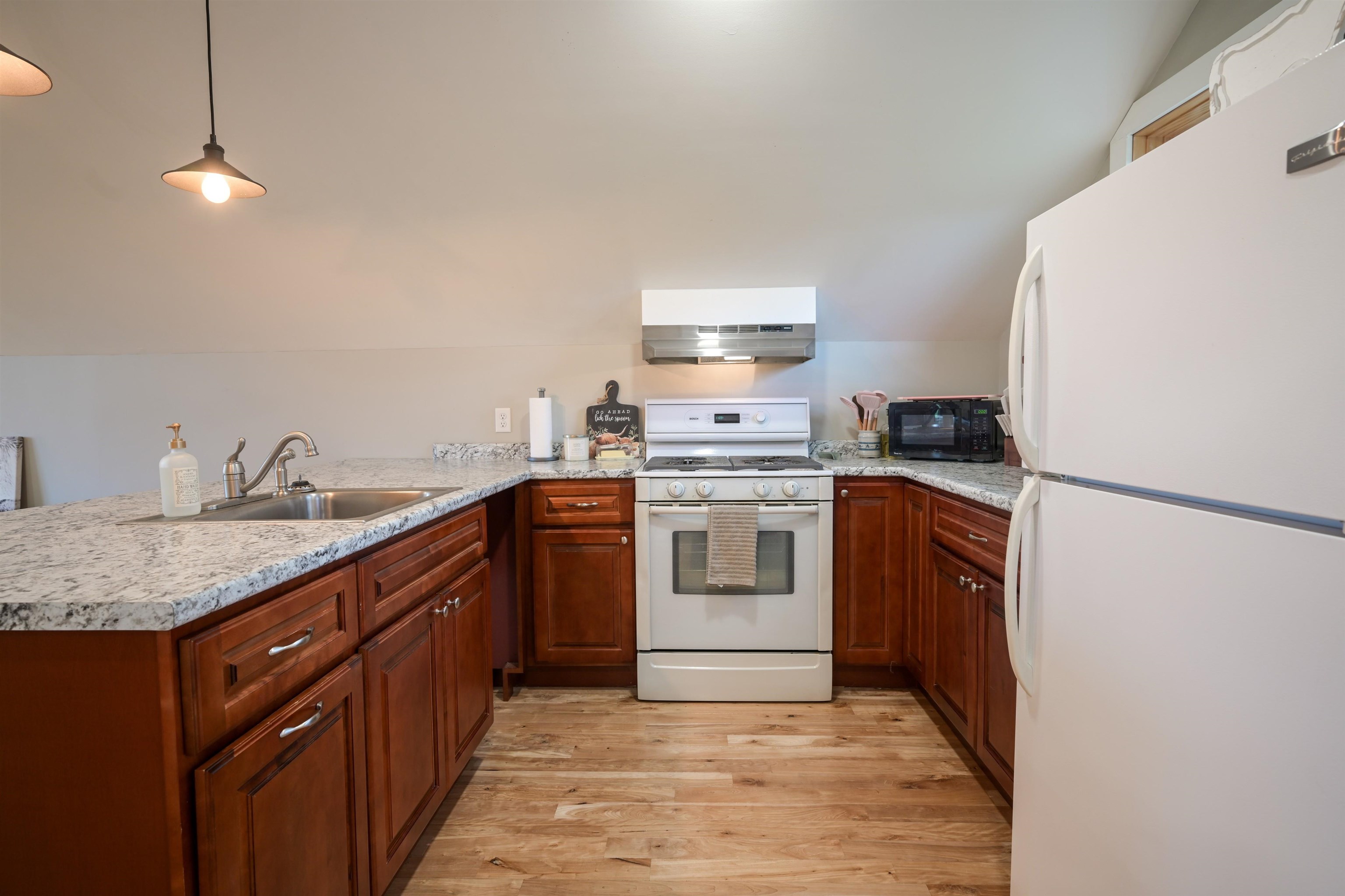 2392 Leland Road
